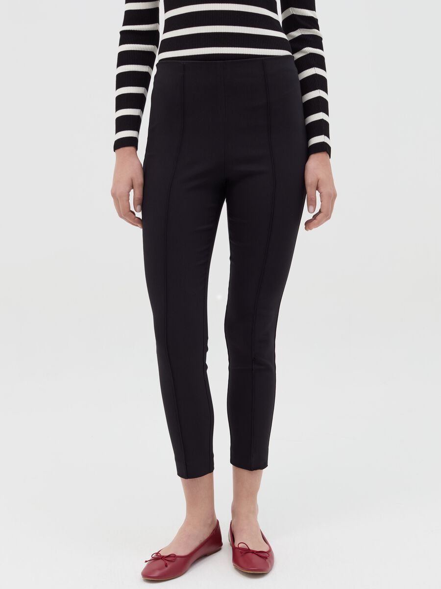 Cropped treggings with embossed seams_1