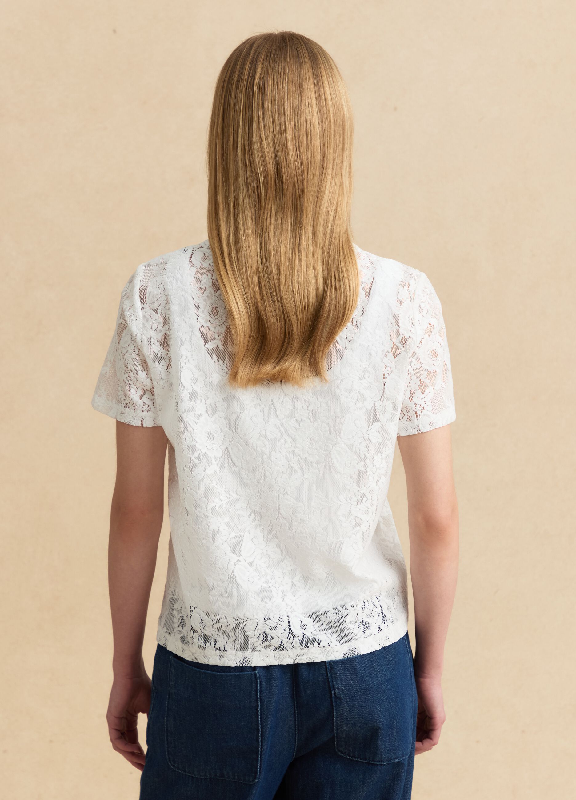 White regular fit t-shirt with floral net pattern