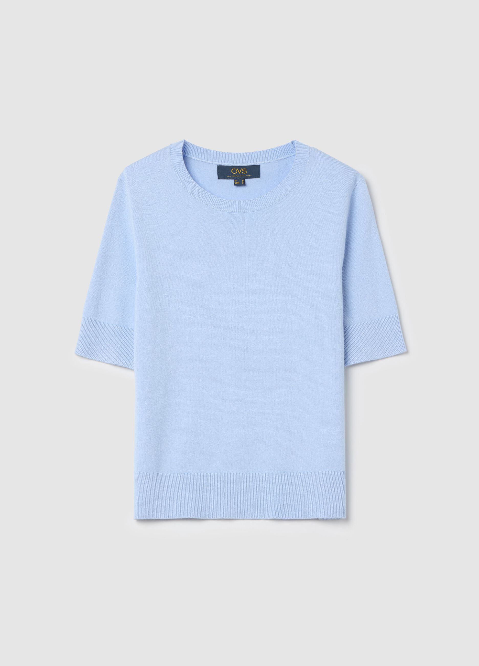 Short-sleeved top