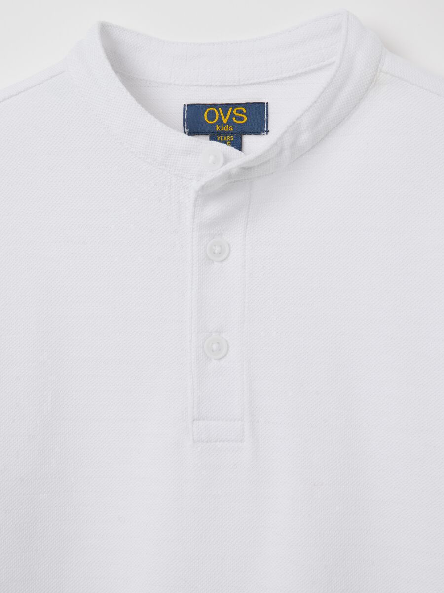 White polo shirt in cotton with Mandarin collar_2
