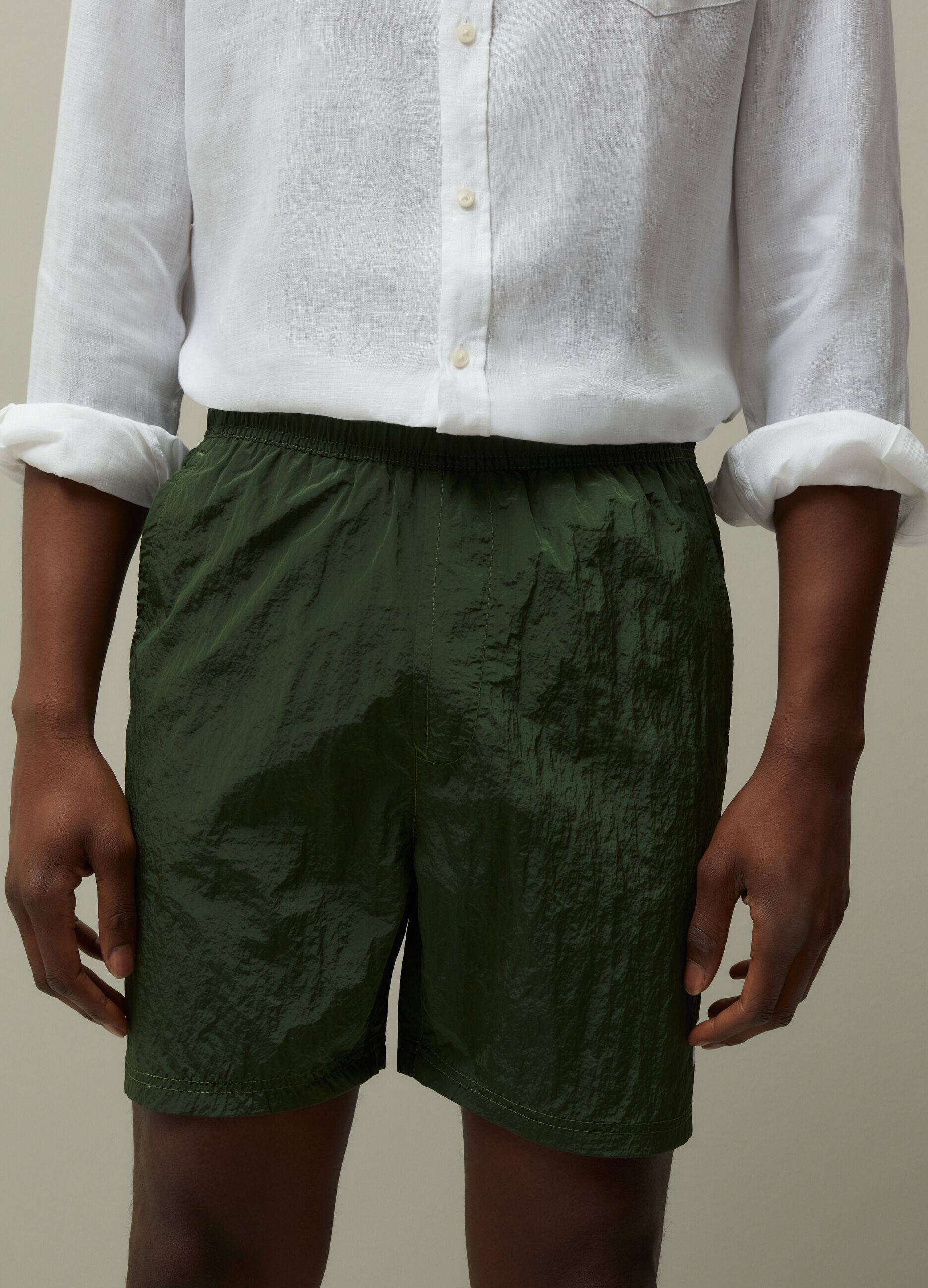 Costume bermuda con ricamo logo_2
