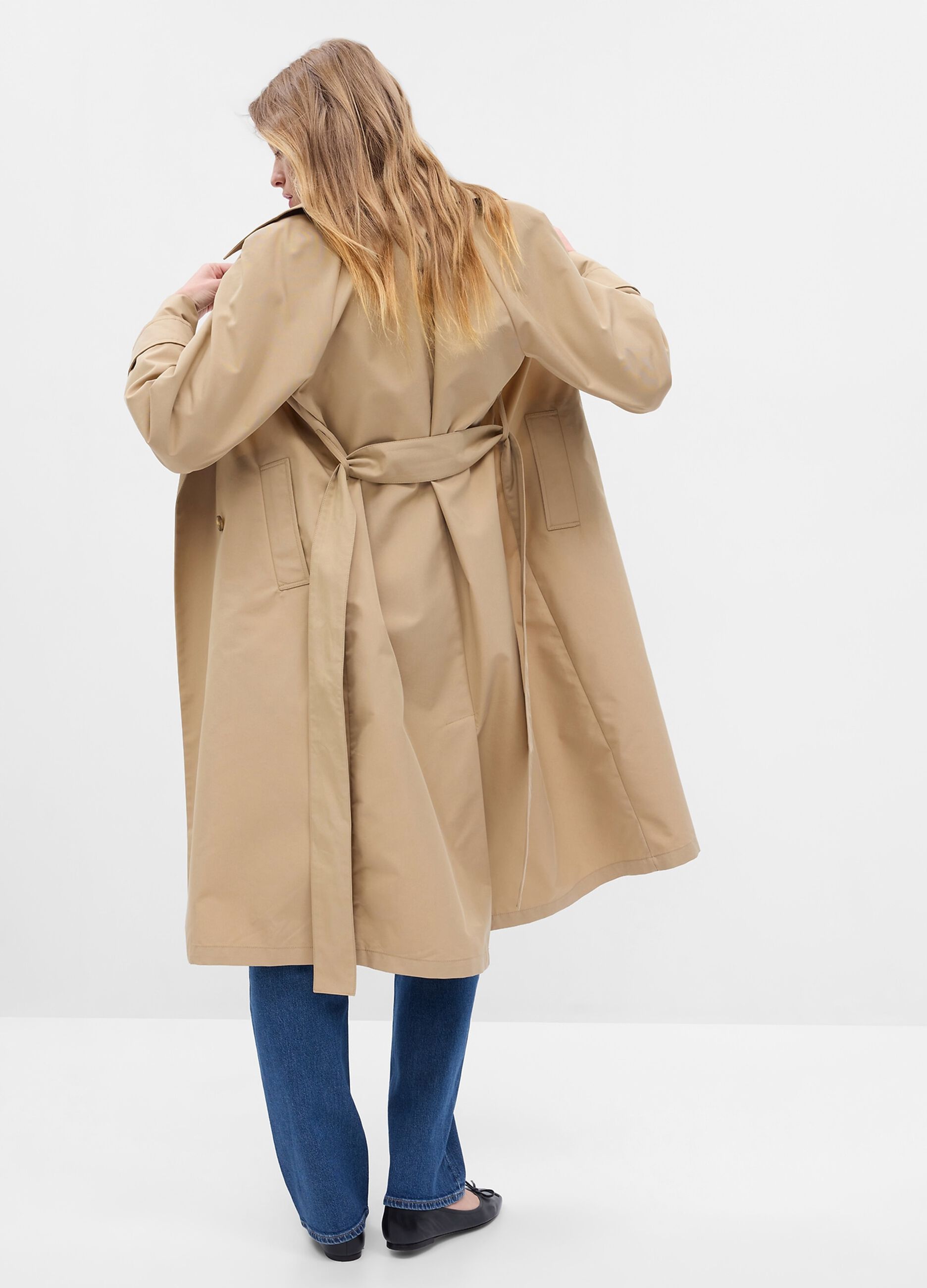 Trench lungo con maniche raglan