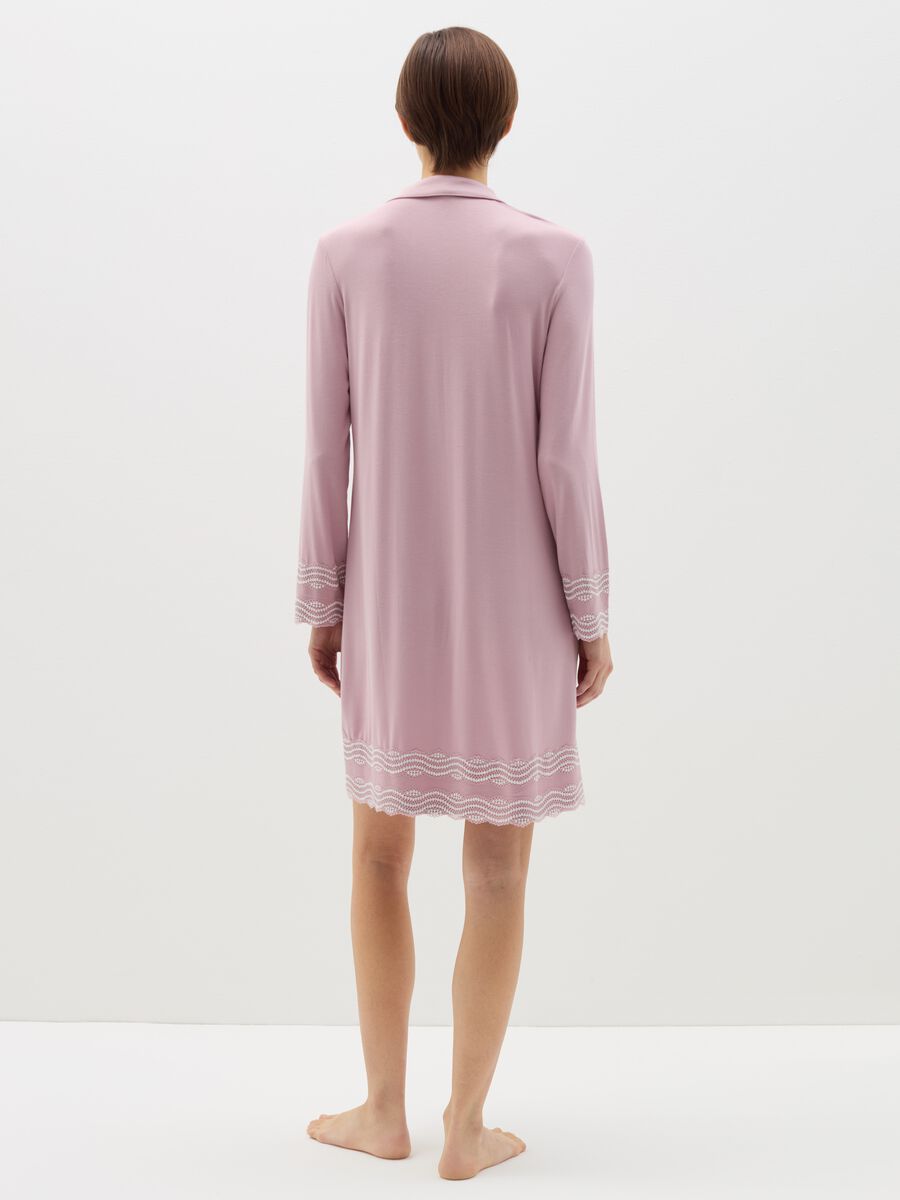 Modal nightshirt with contrasting details_2