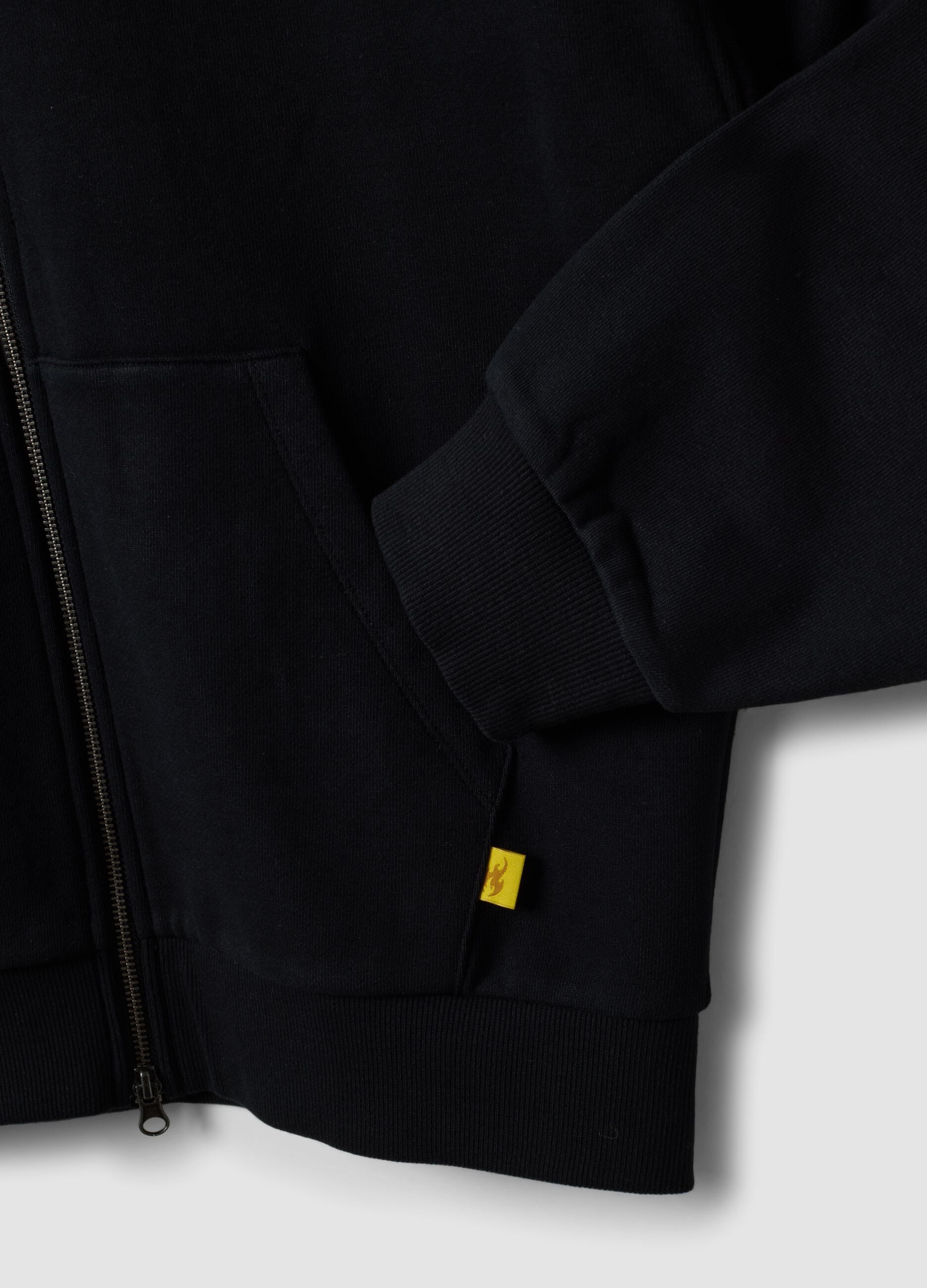 Black pure cotton cropped hoodie with oversized fit