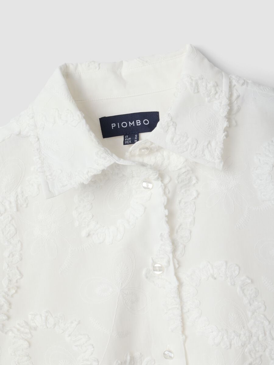 White pure cotton shirt with floral embroidery, regular fit_1