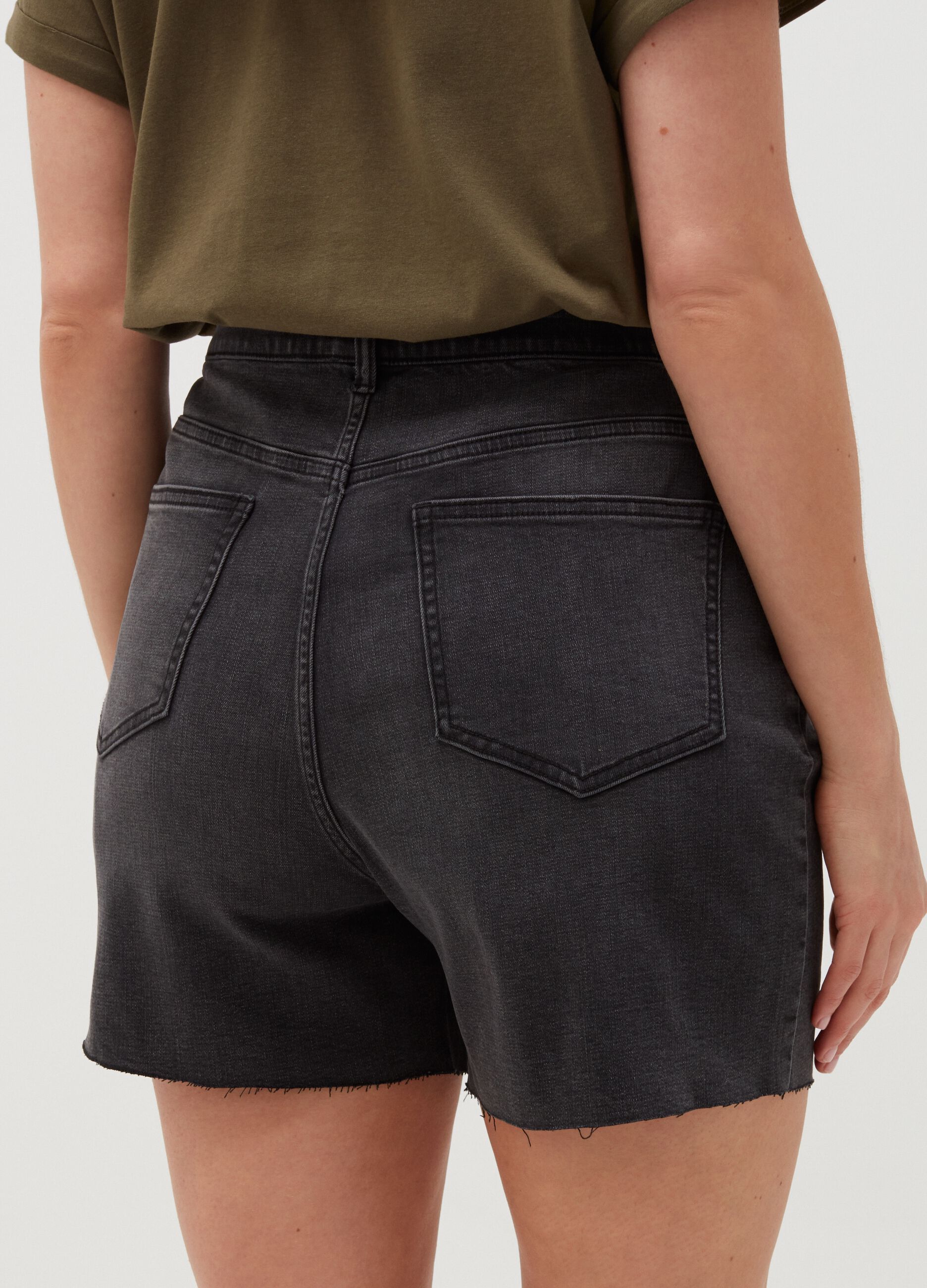 MYA Curvy denim shorts with raw edging