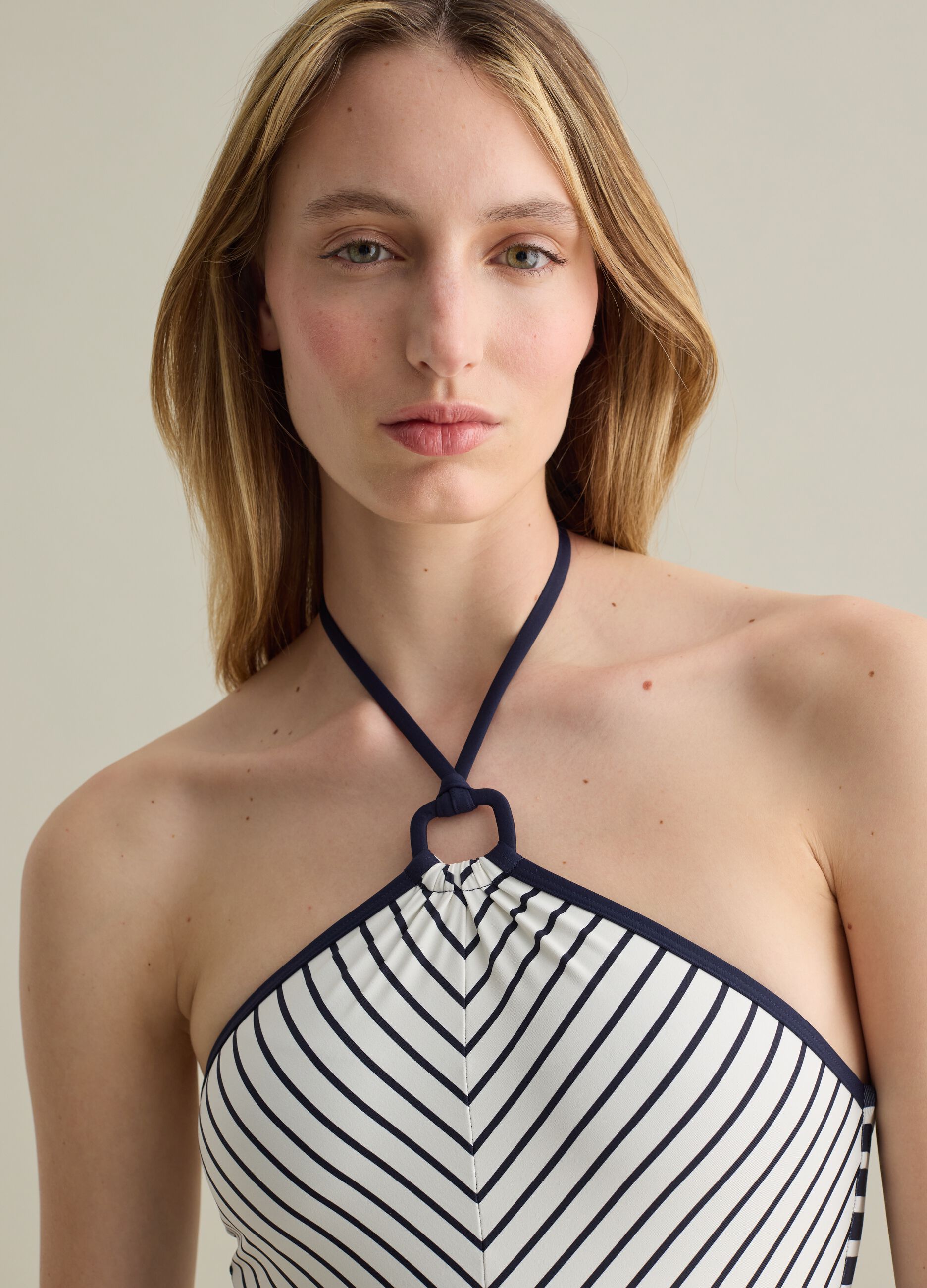 Costume intero da donna in tessuto elasticizzato bicolor