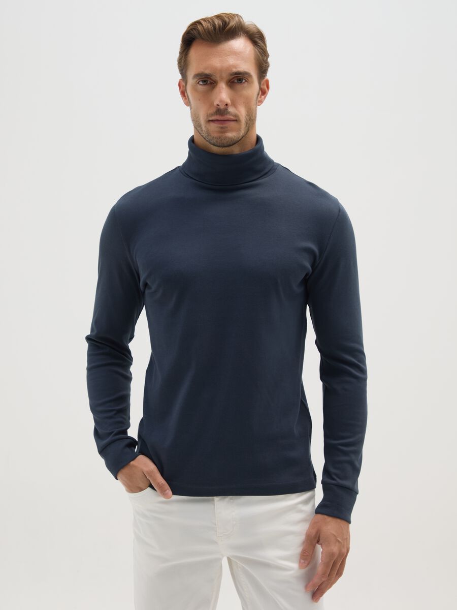 T-shirt nera a maniche lunghe in cotone_0