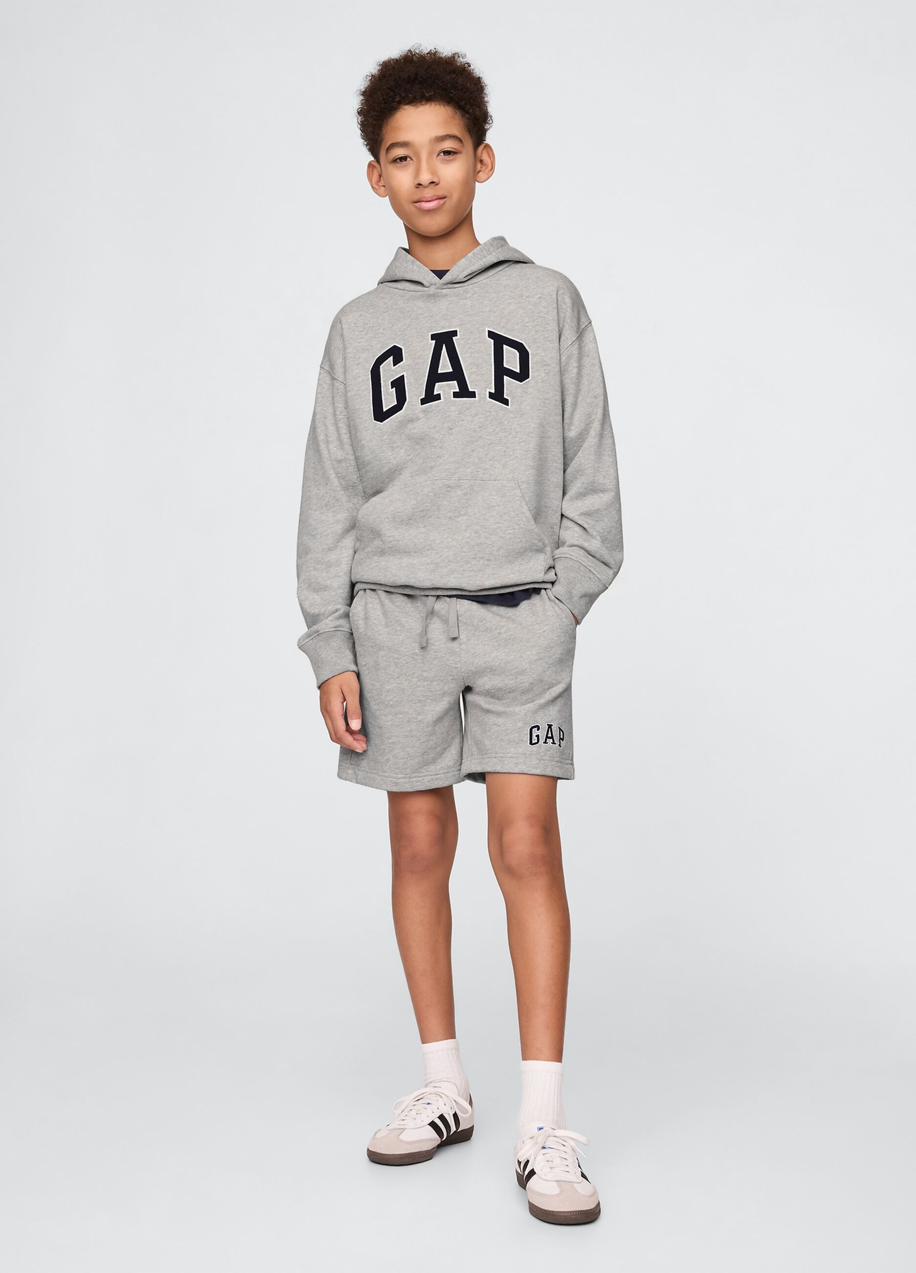 Grey GAP logo shorts for children