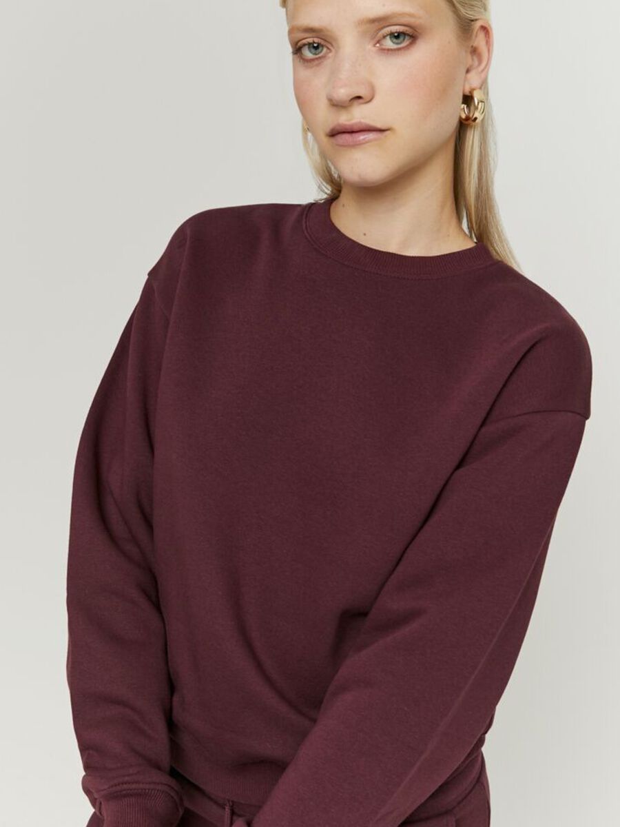 Red regular fit cotton blend sweatshirt_2