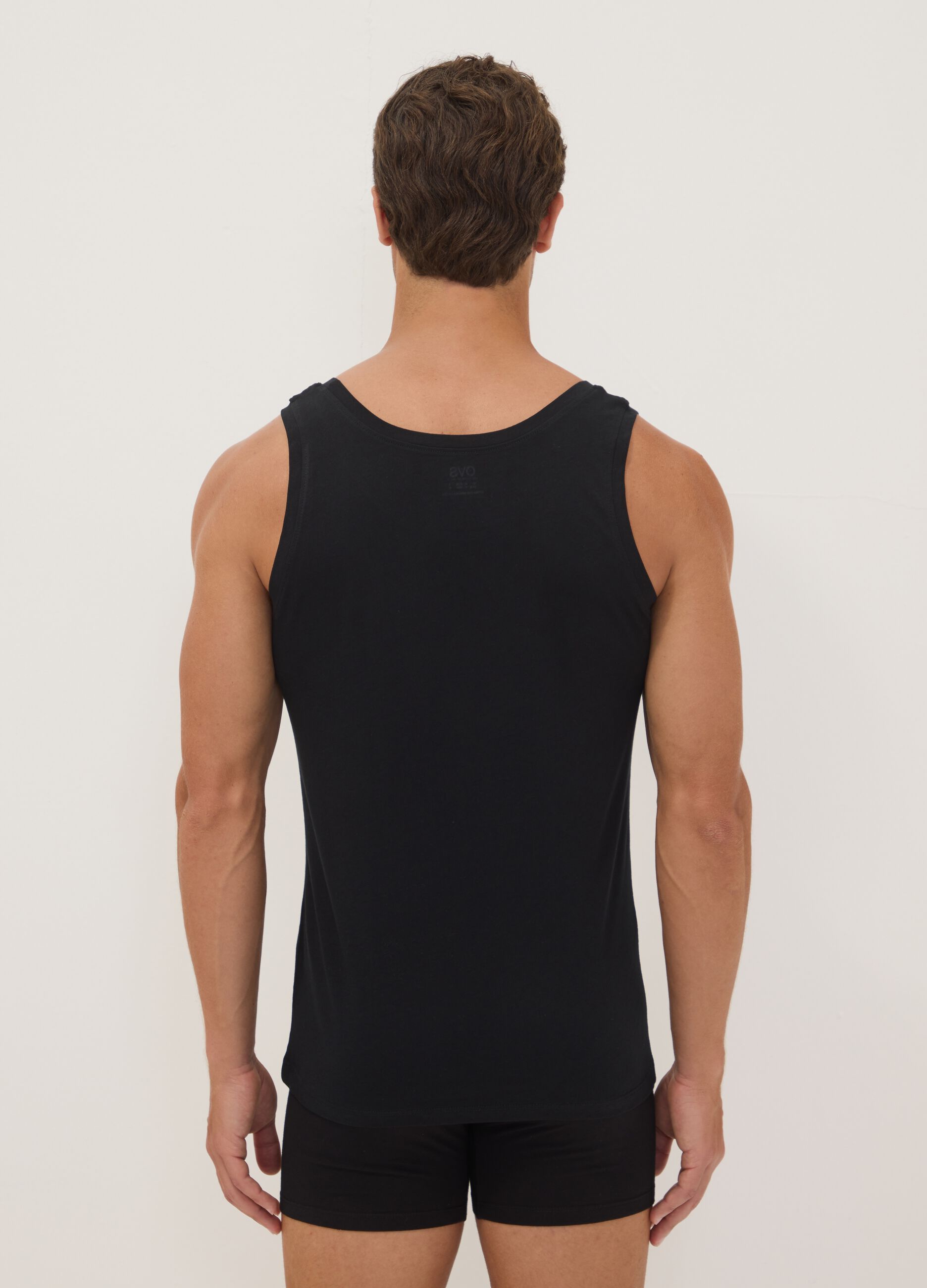 2-pack of black vests in pure extra-fine cotton