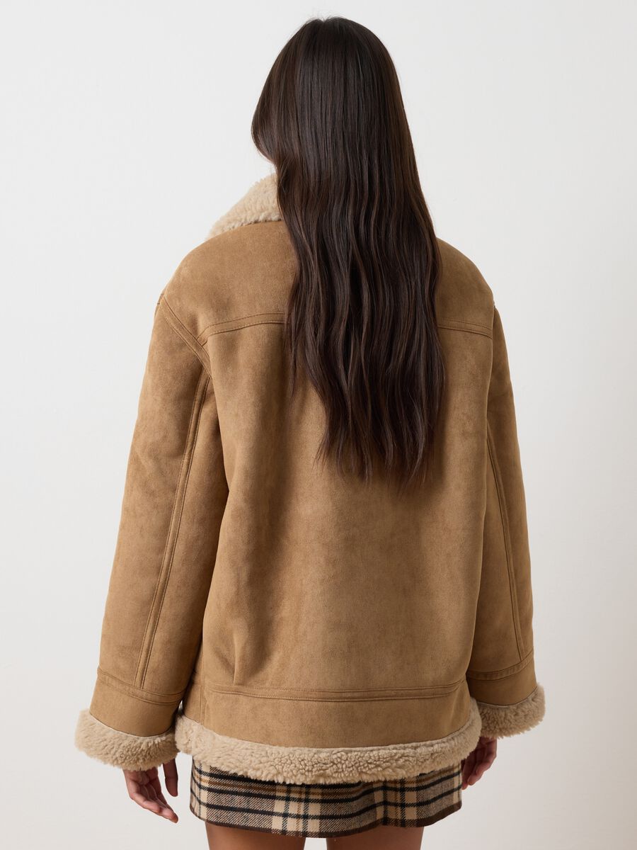 Brown jacket in synthetic shearling fabric_3