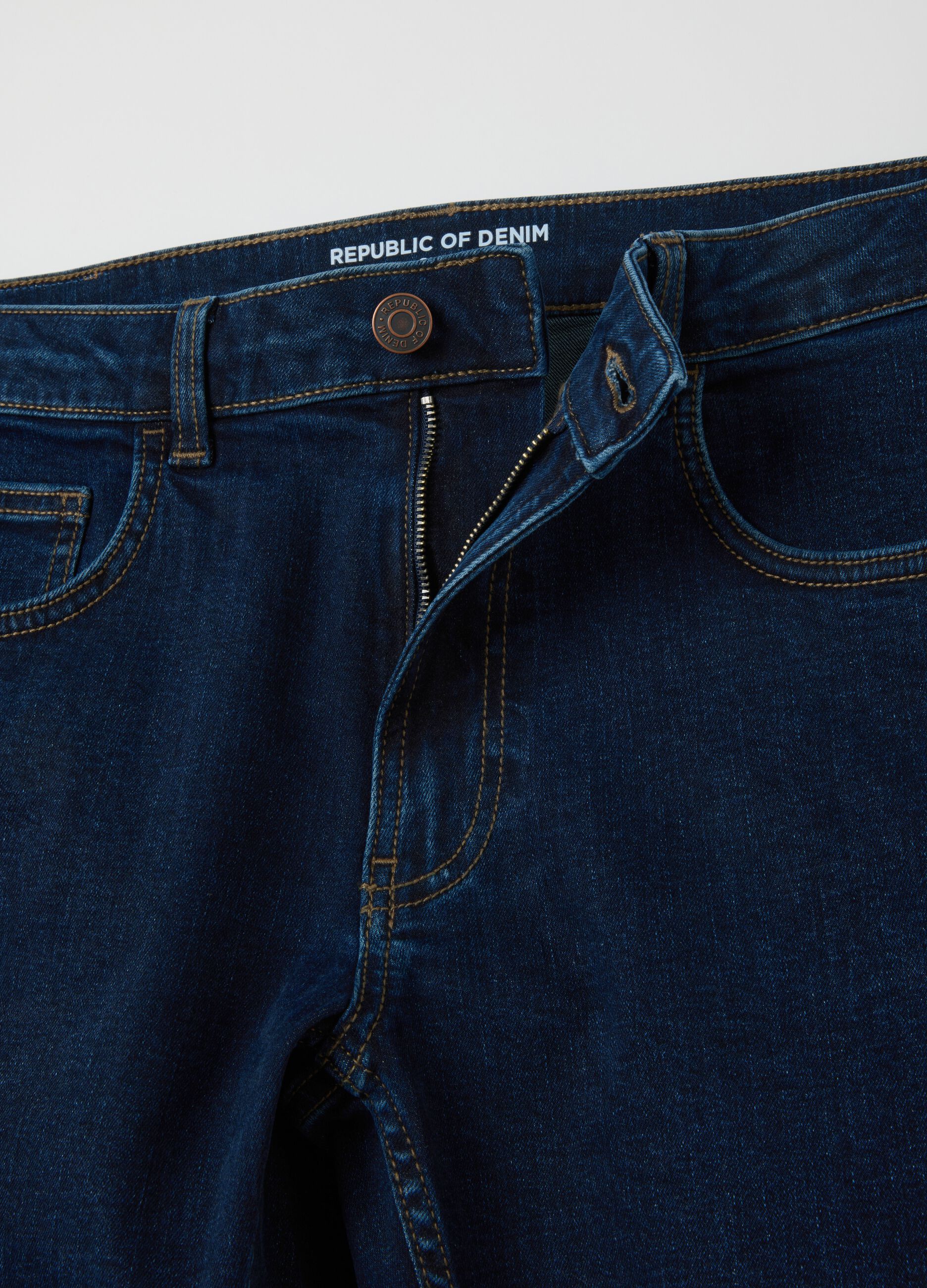 Jeans da uomo in denim blu scuro slim fit