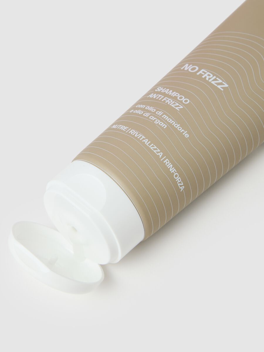 Anti-Frizz Shampoo_2