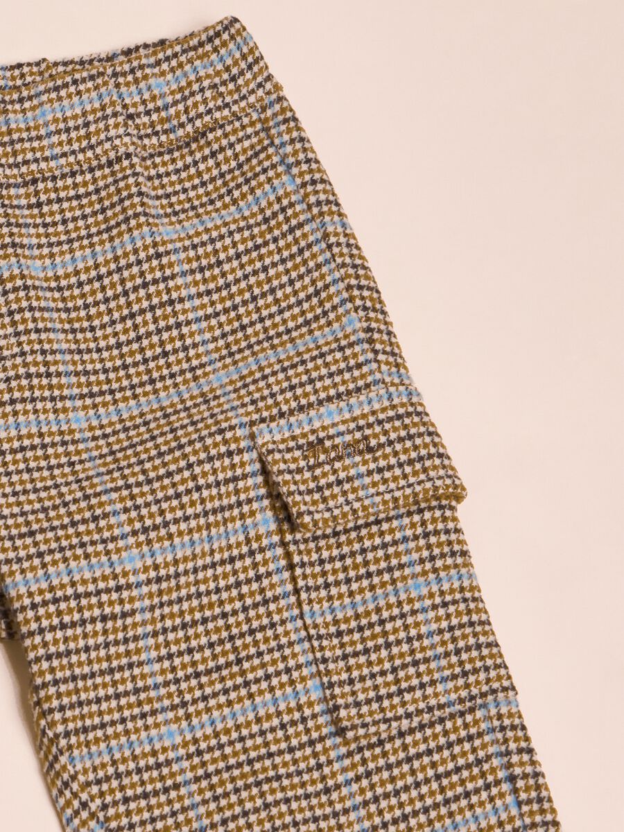 Pantaloni in caldo tessuto_1