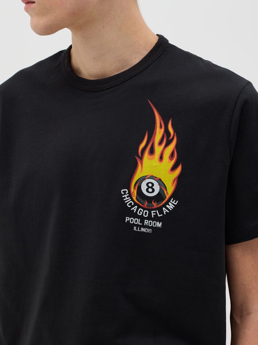 Cotton T-shirt with snooker ball with flames print_2