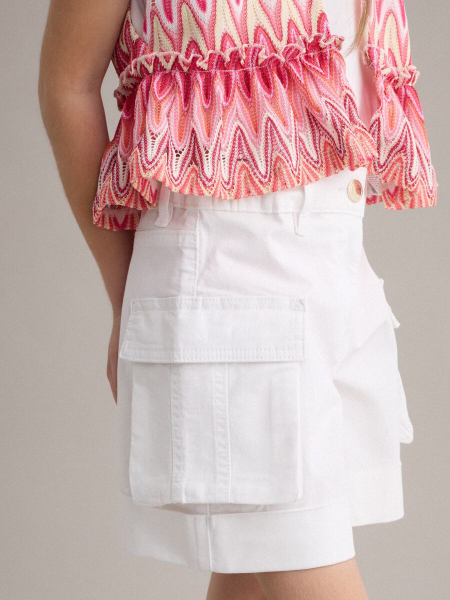 Shorts cargo bianchi in cotone elasticizzato da bambina_2
