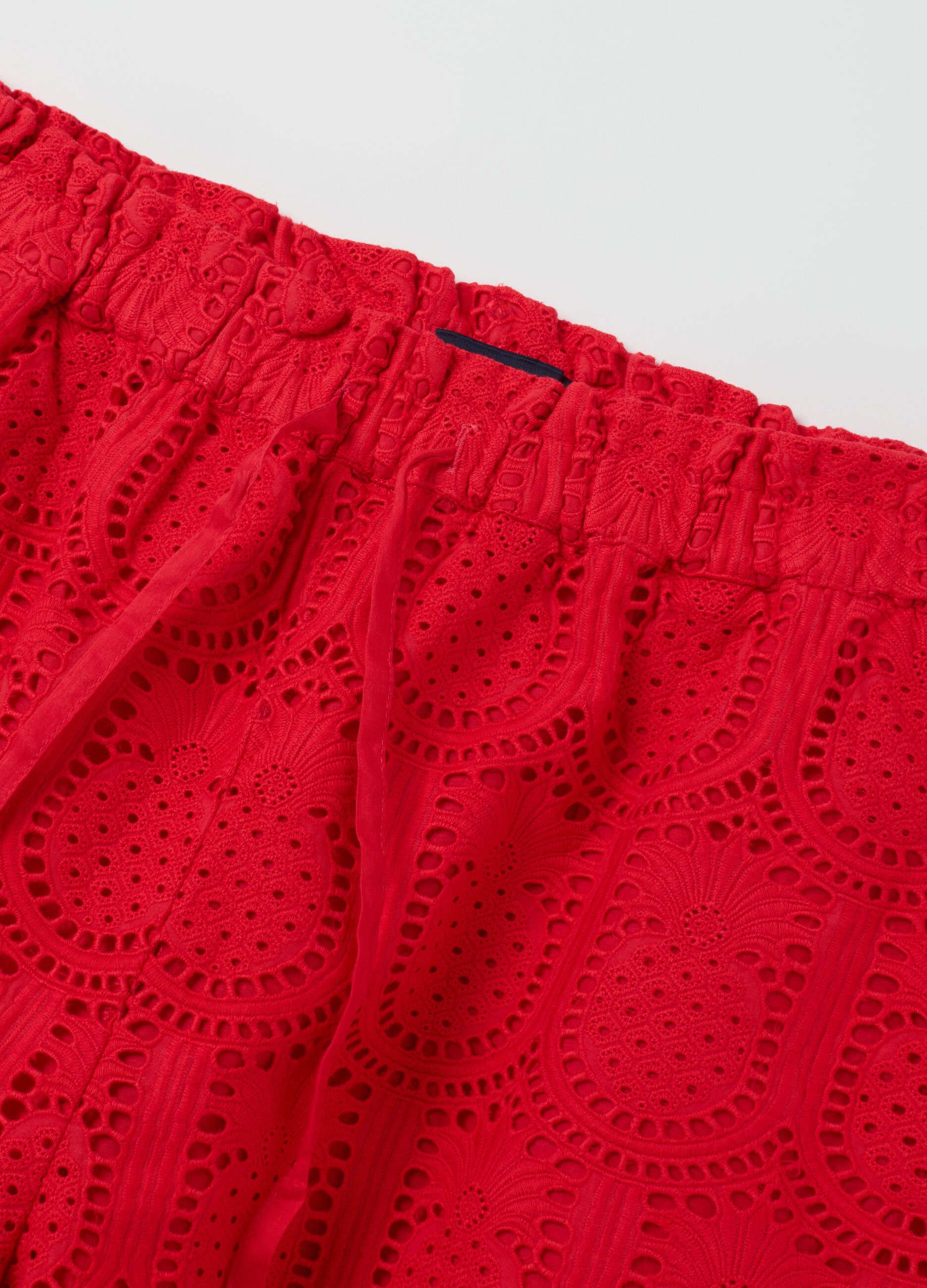 Women's red pure cotton shorts with regular fit