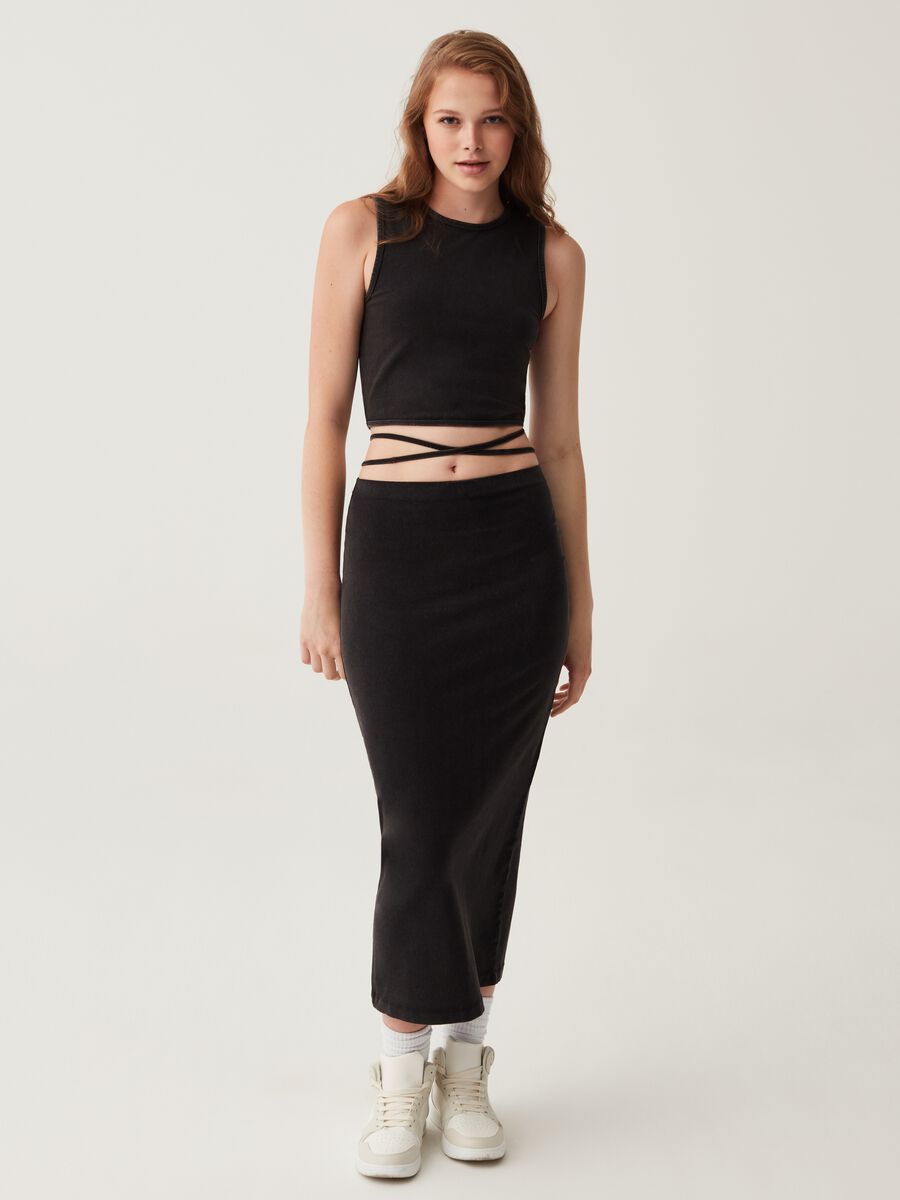 Crop top con laccetti_1