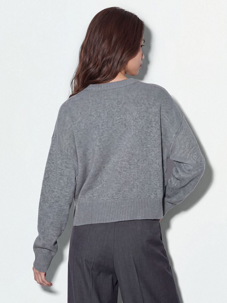 Maglia grigia in tessuto elasticizzato con motivo a stelle over fit_2