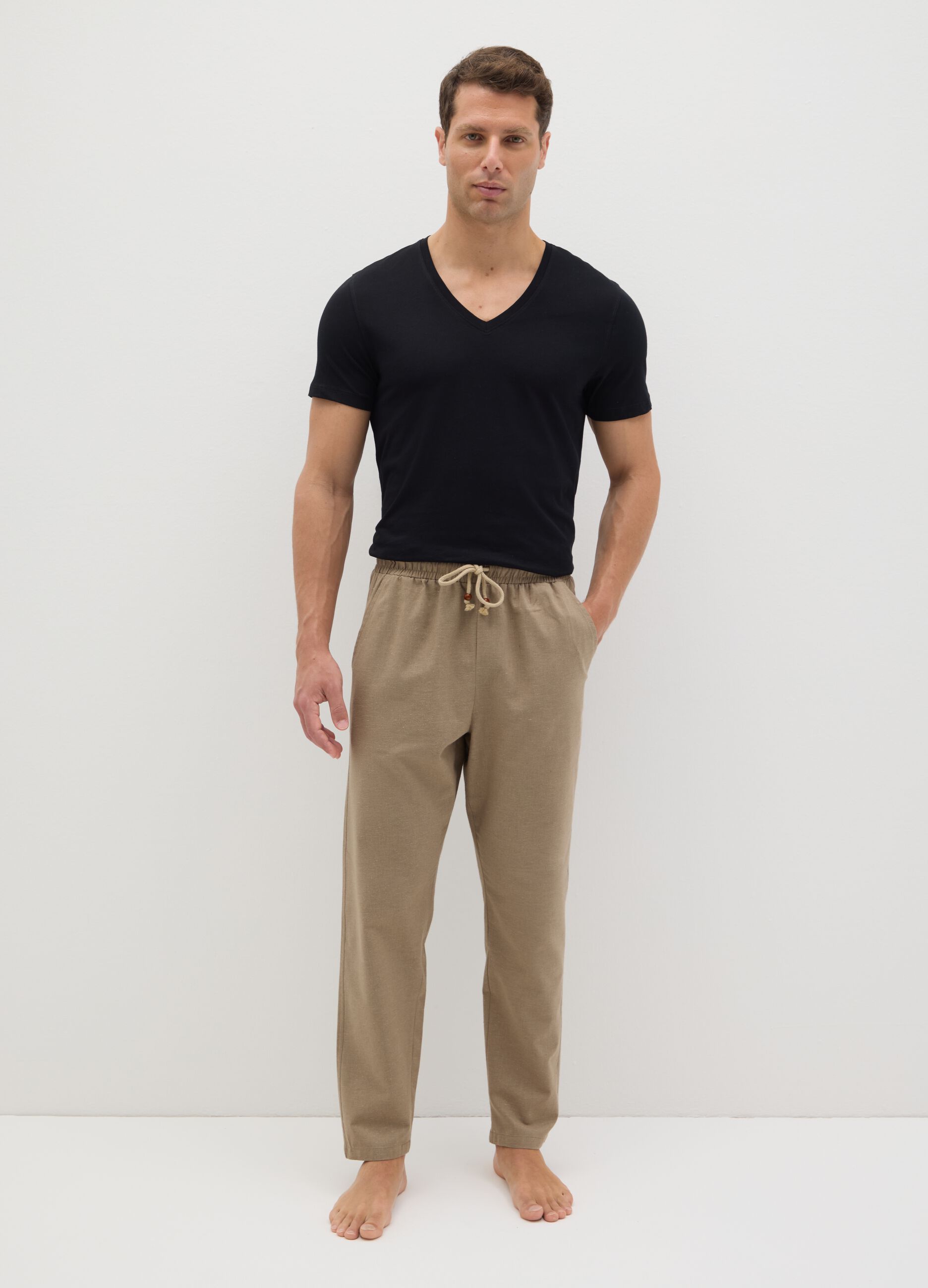 Pantaloni da uomo in misto cotone beige regular fit con coulisse
