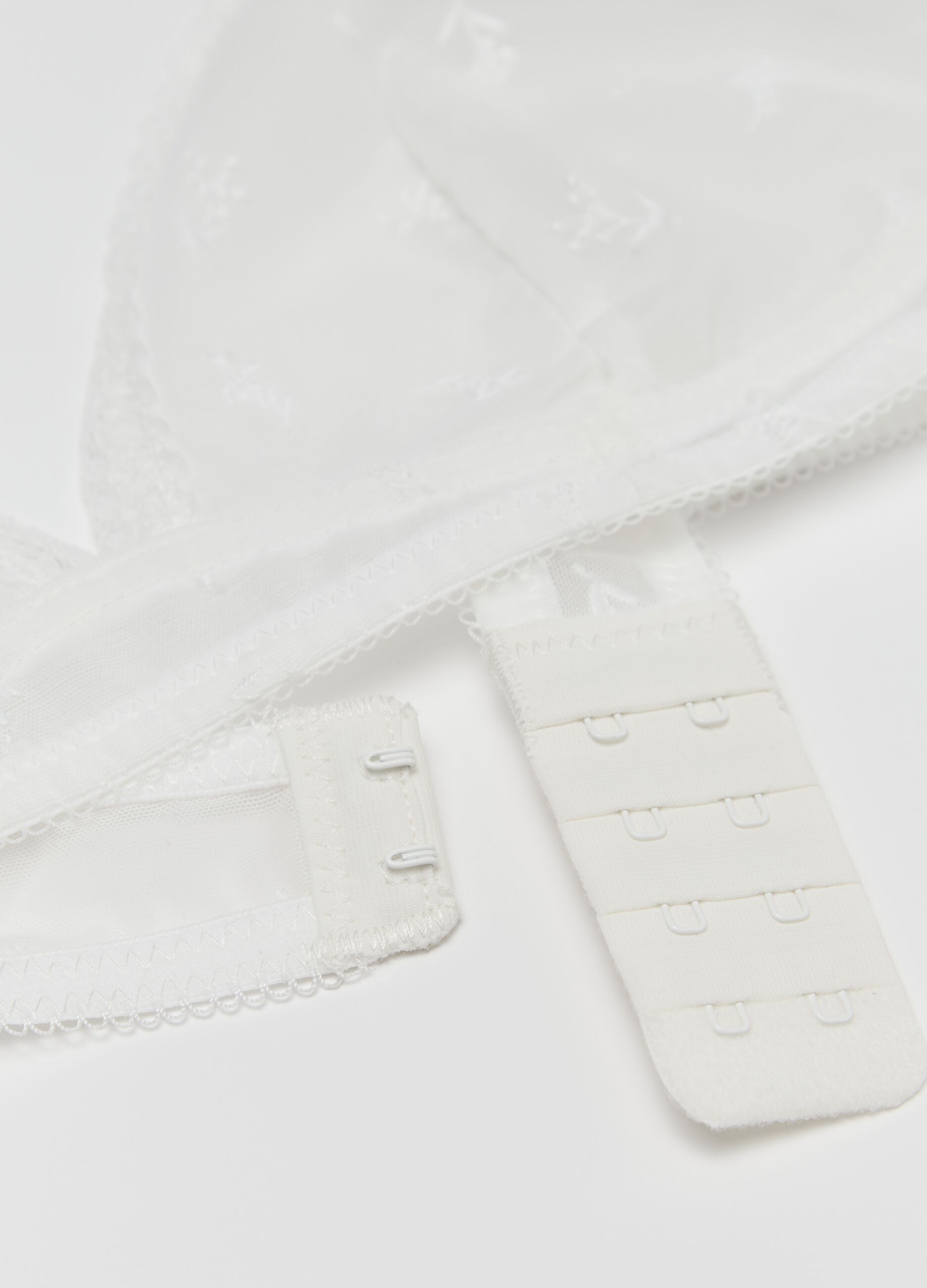 Women’s triangle bra in white stretch fabric