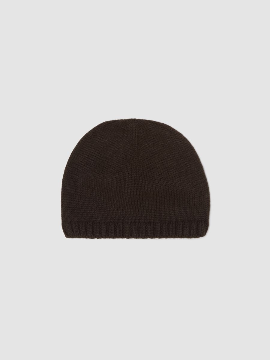 Cappello marrone a costine_0