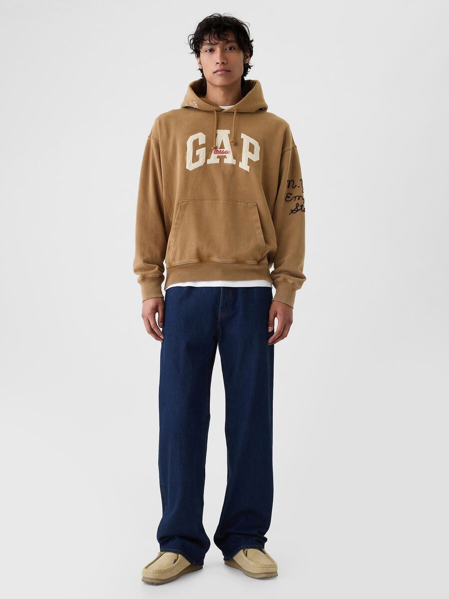 Felpa con cappuccio e patch logo_1