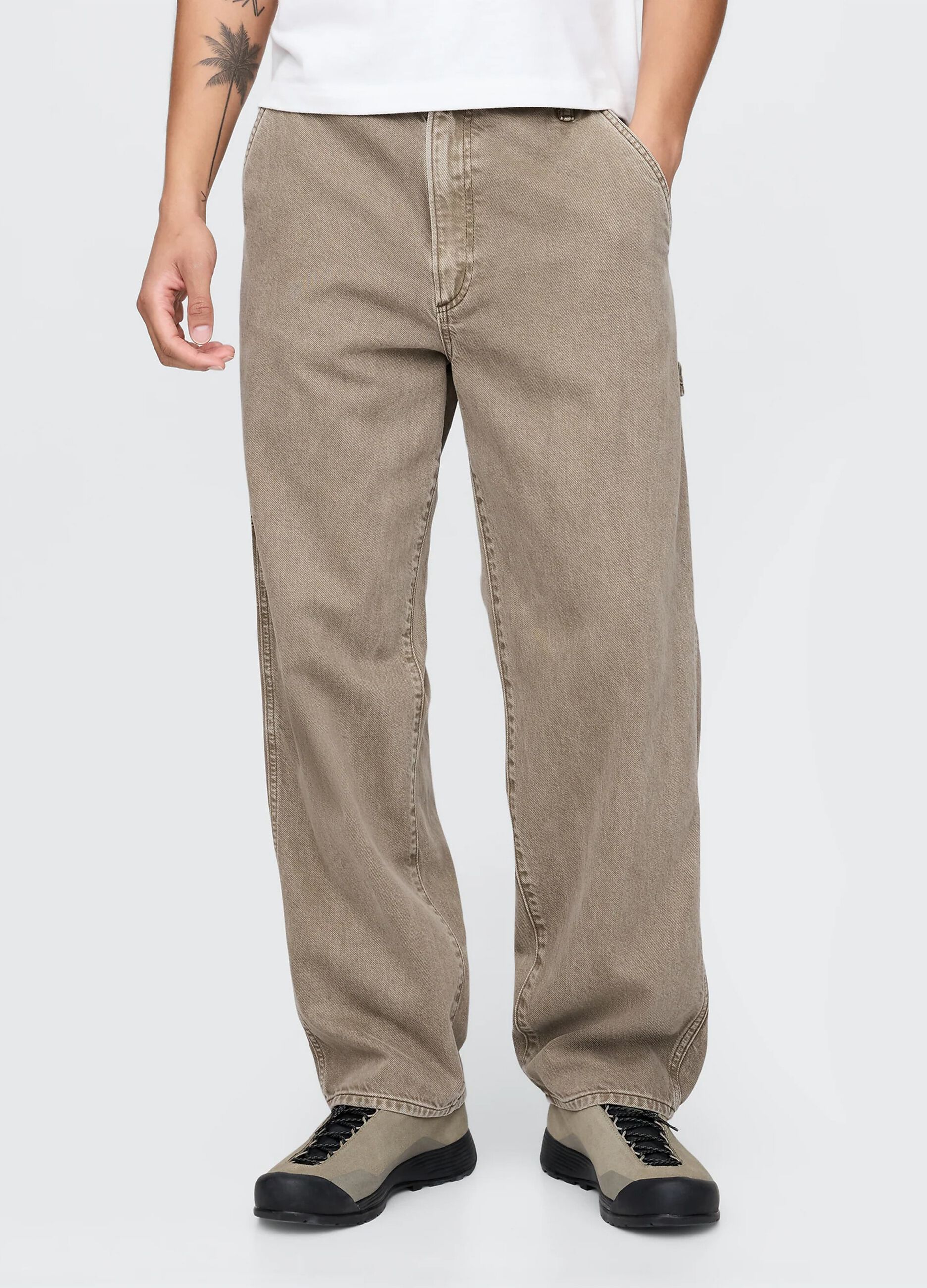 Beige wide-leg workwear jeans