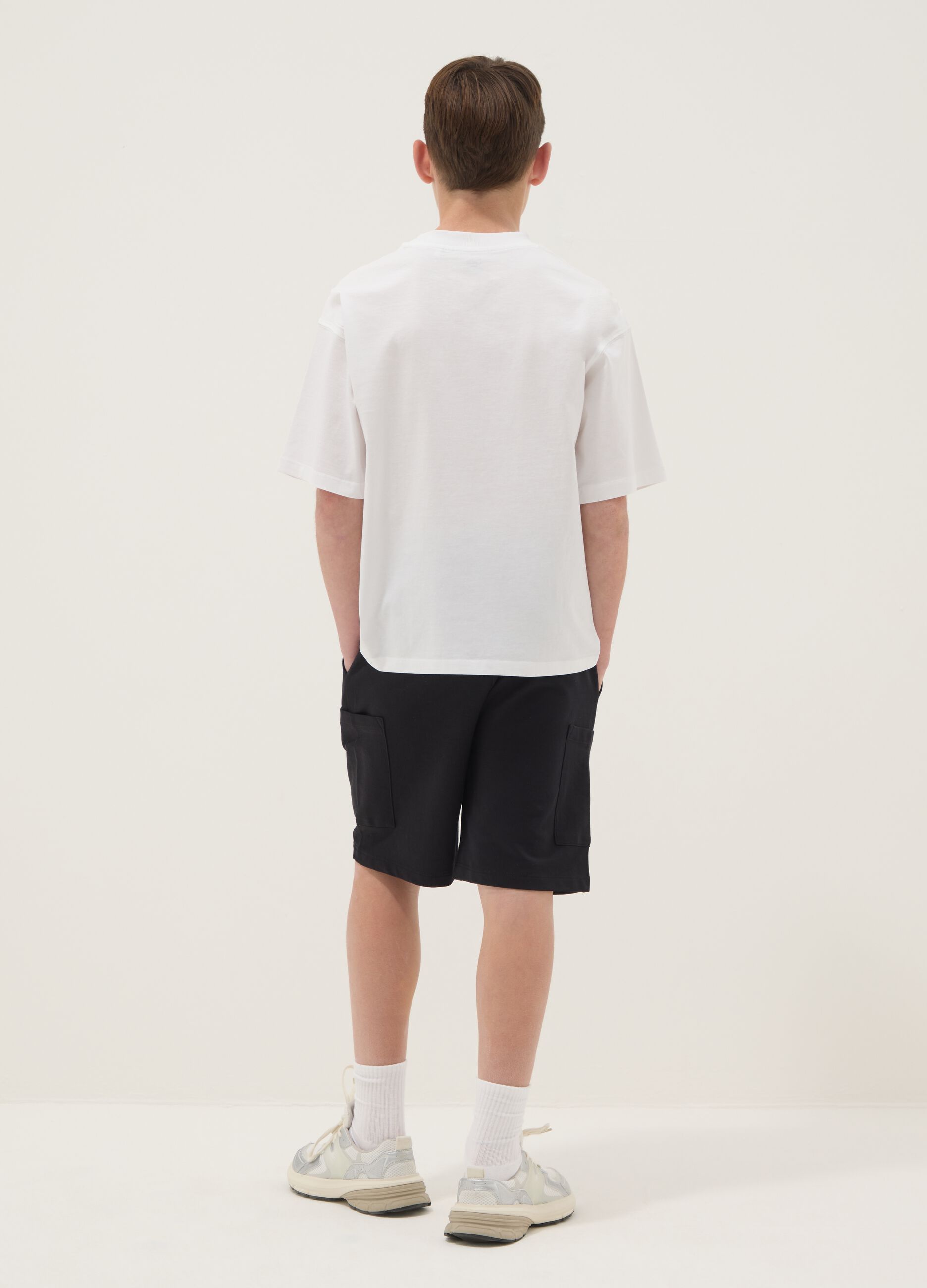 Black and white pure cotton printed boys&rsquo; co-ord set, oversized fit