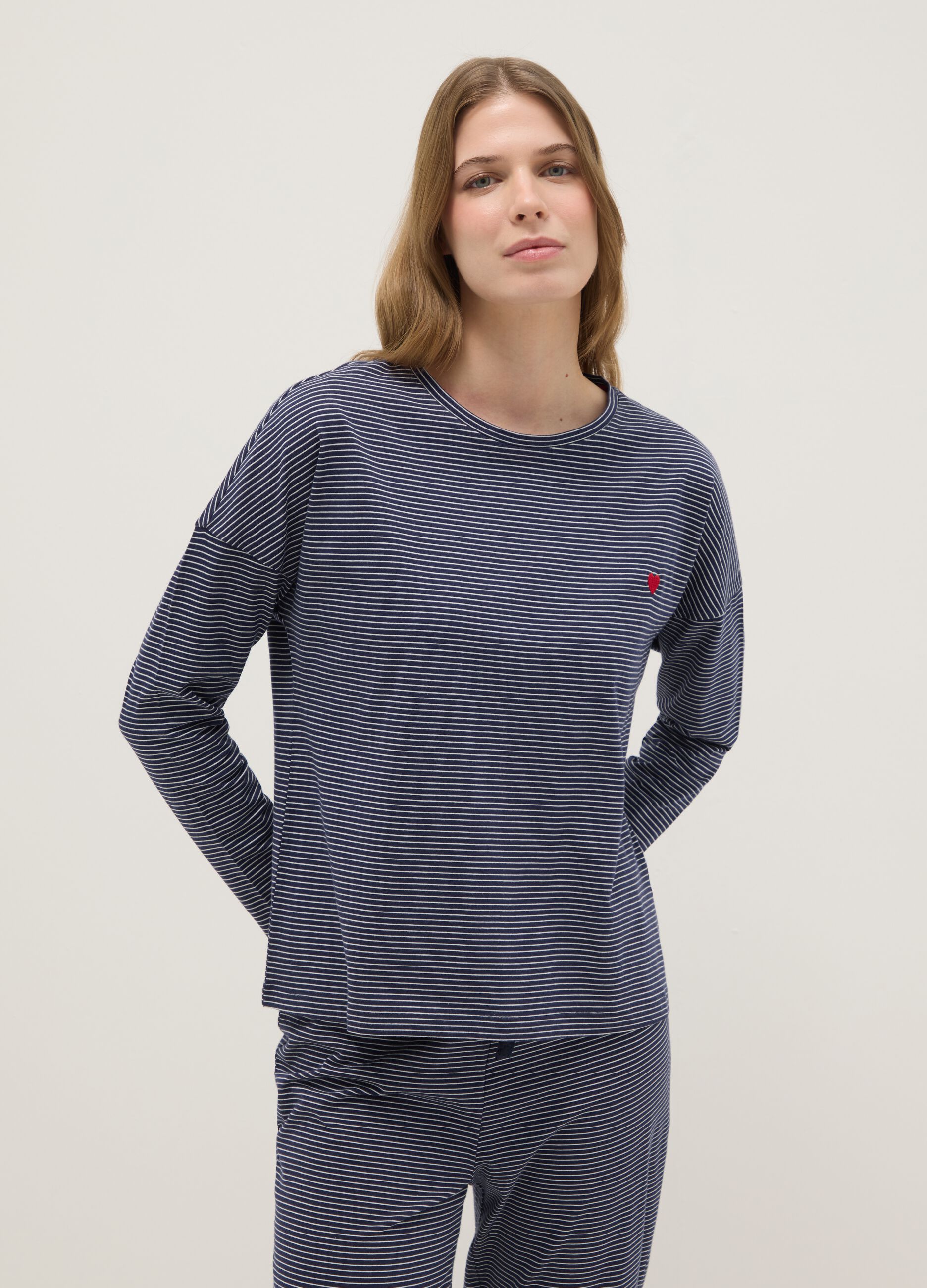 Pure cotton pajama top with multicolour stripes and heart, regular fit