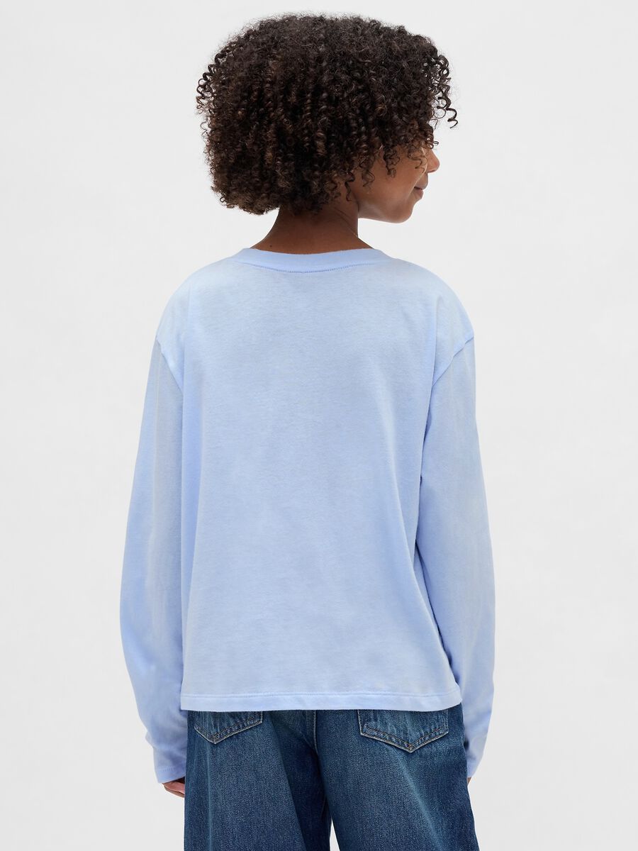 T-shirt azzurra a maniche lunghe in cotone con cuori decorativi_1