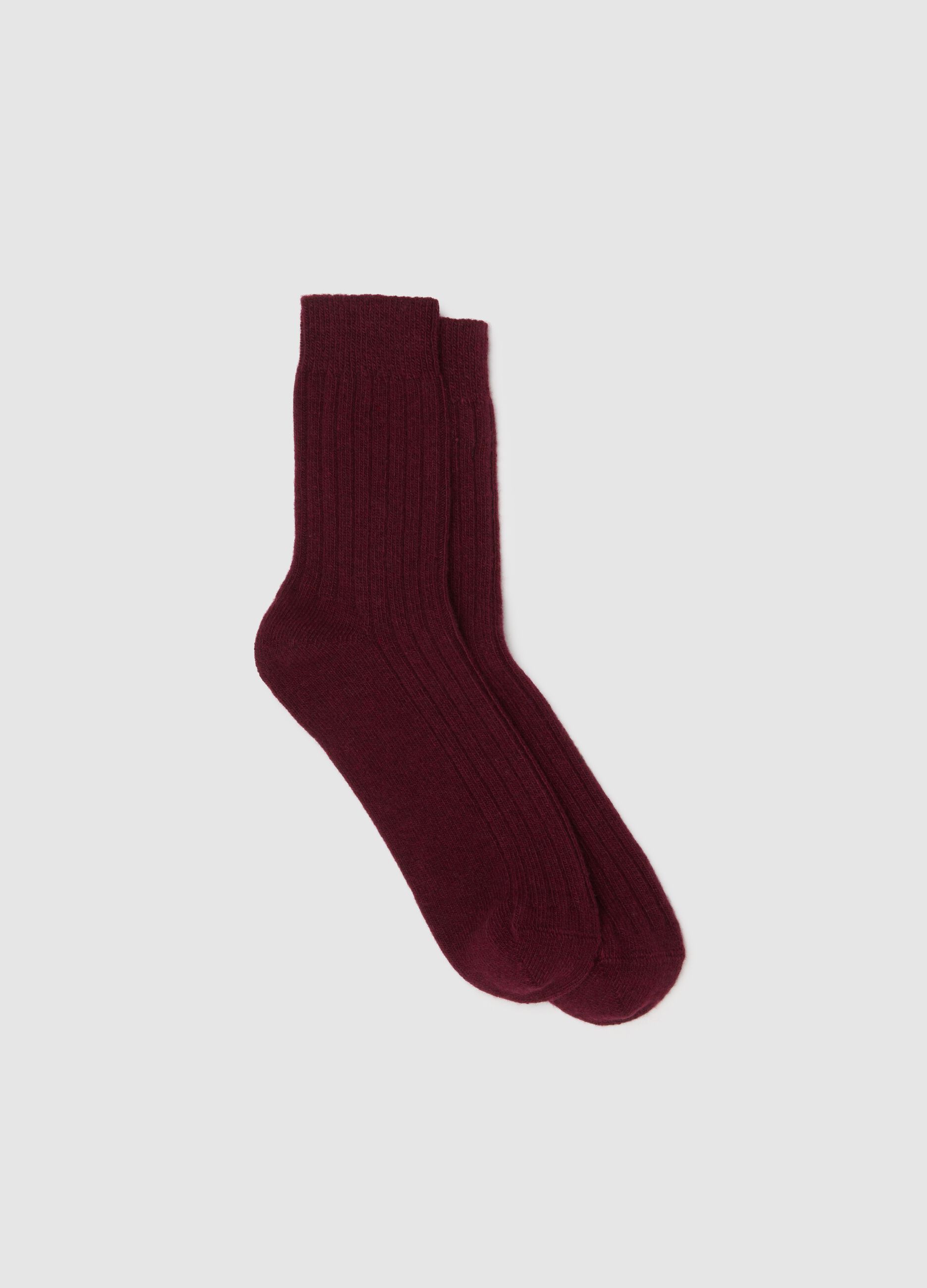Red socks in viscose and wool blend