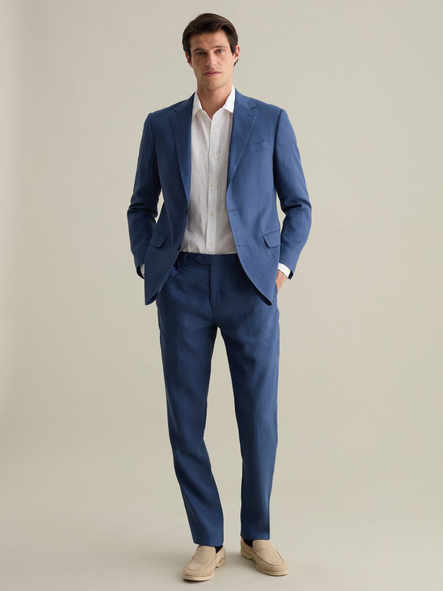 Contemporary regular-fit trousers in linen_0