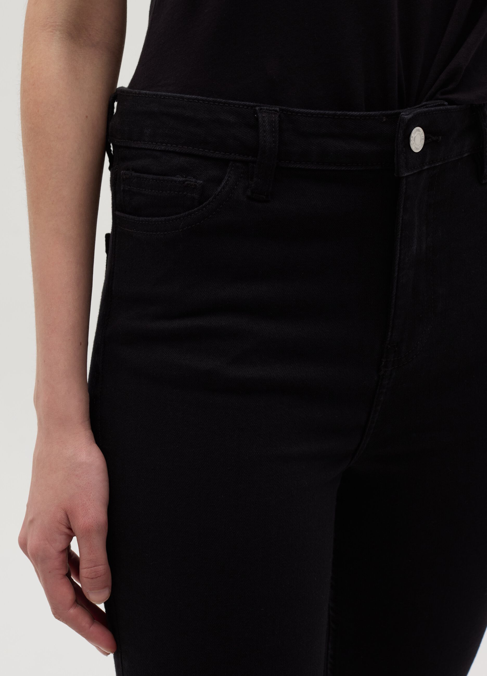 Cropped skinny-fit jeans