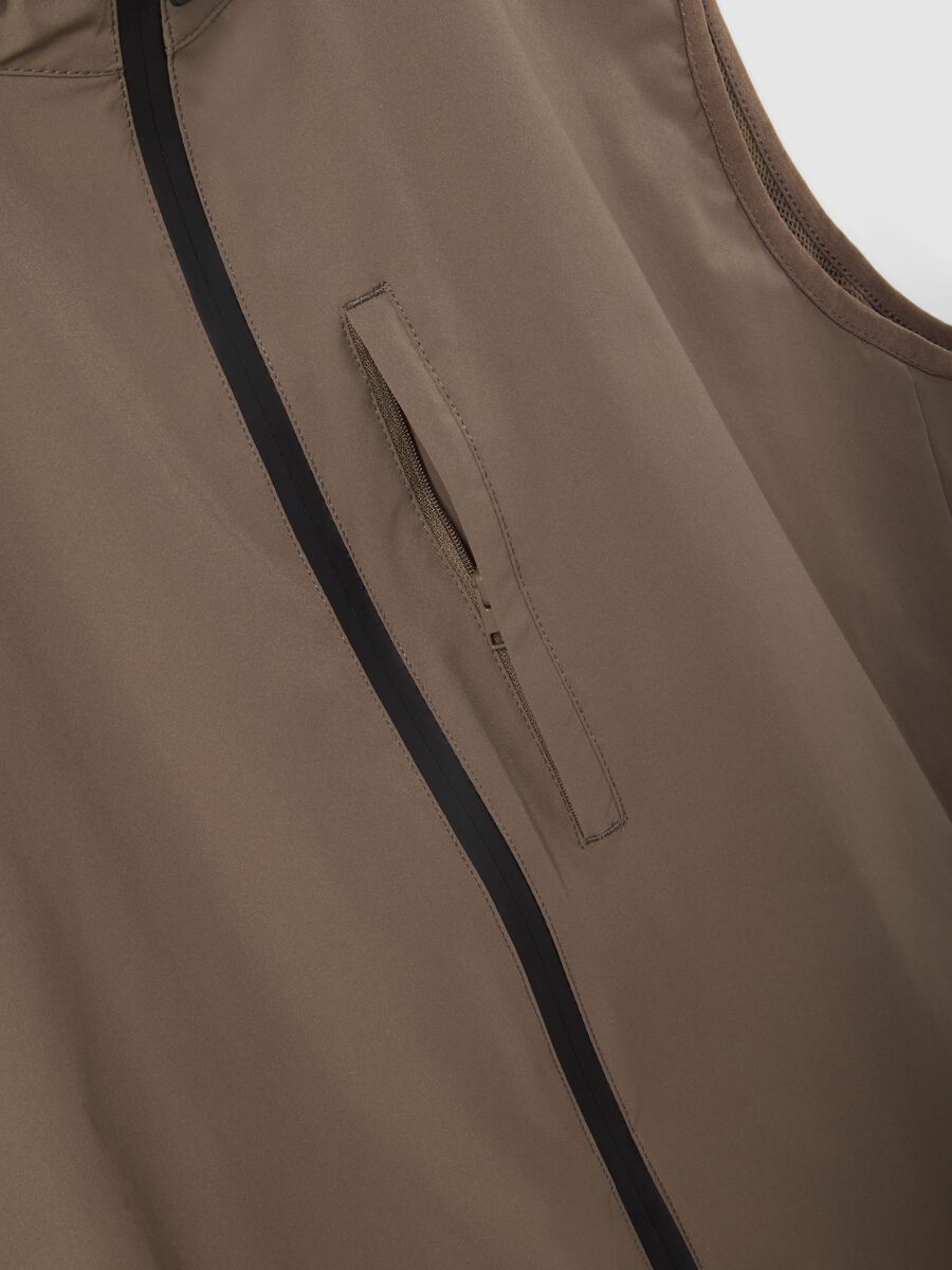 Ultra-light brown regular fit gilet with full zip_1