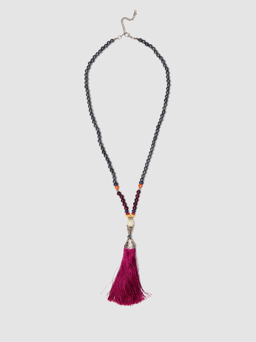 Collana rossa con nappina decorativa_0
