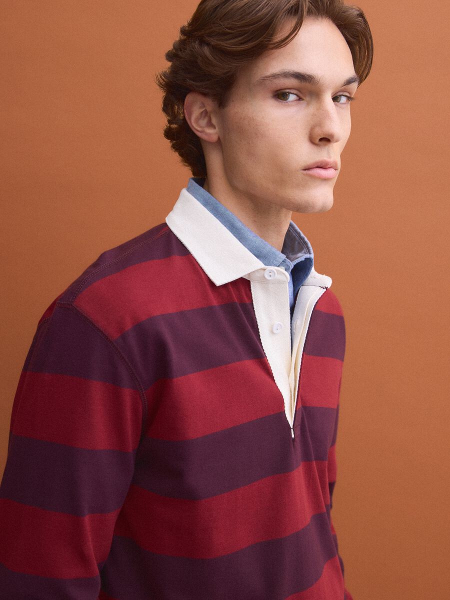 Polo rugby rossa in puro cotone a righe maniche lunghe regular fit_3