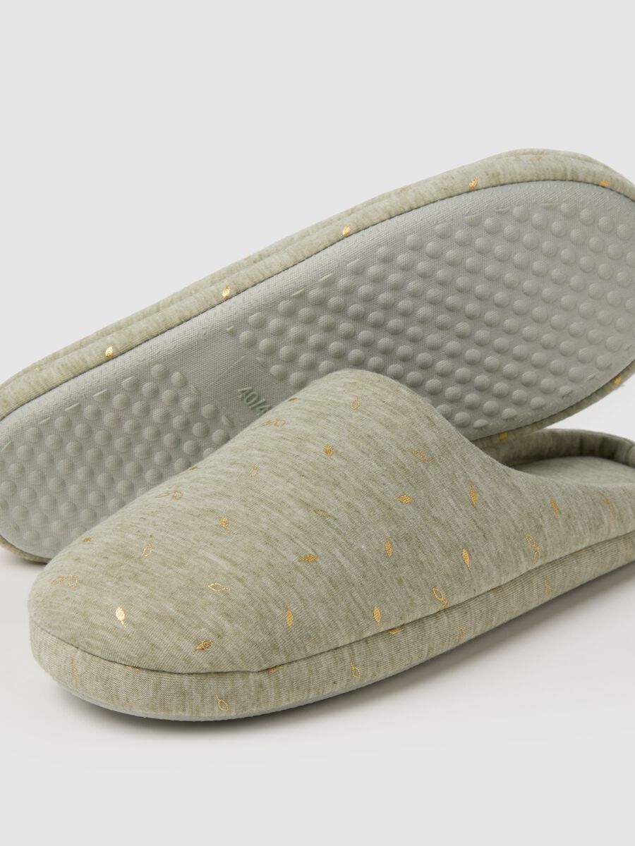 Women's Green Slippers with Gold Details_2
