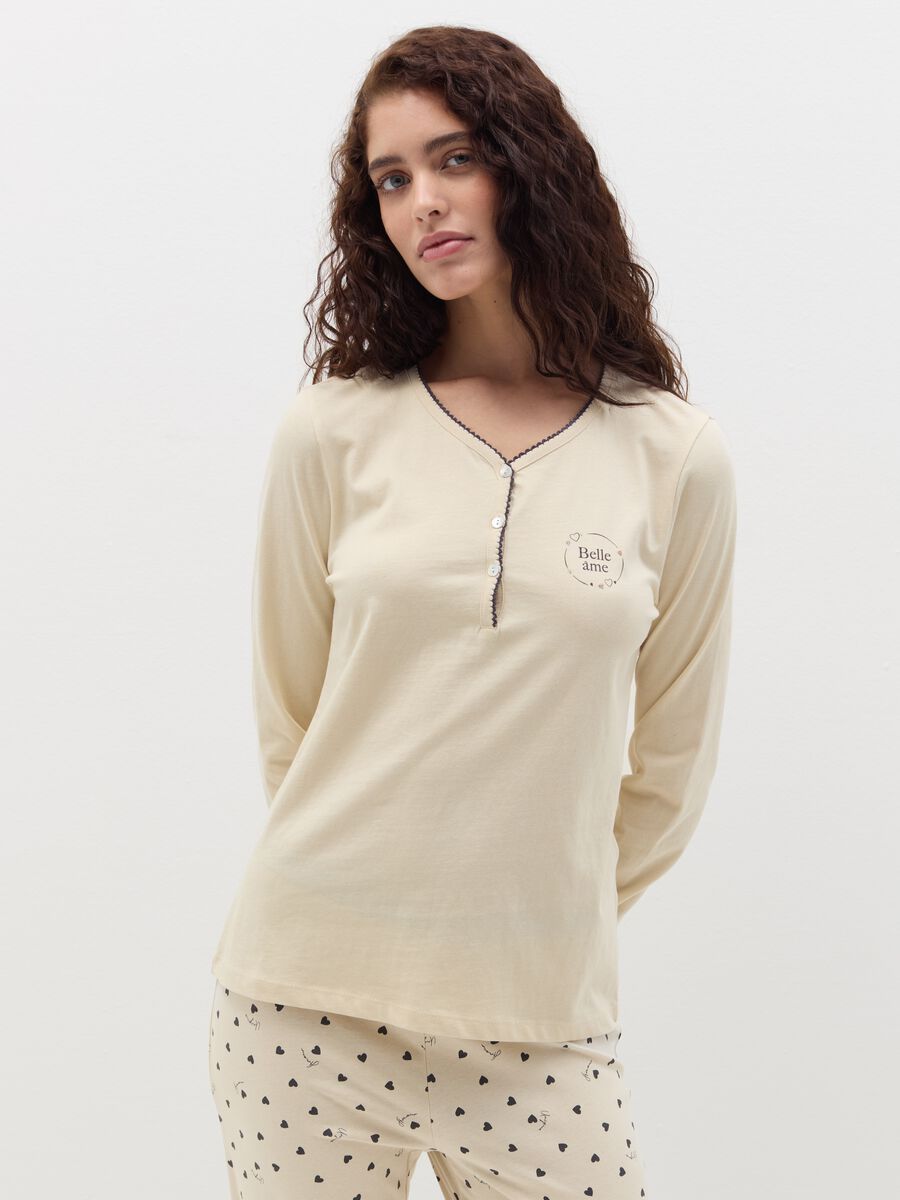 Pyjama top with granddad neckline and "Belle Âme” print_1