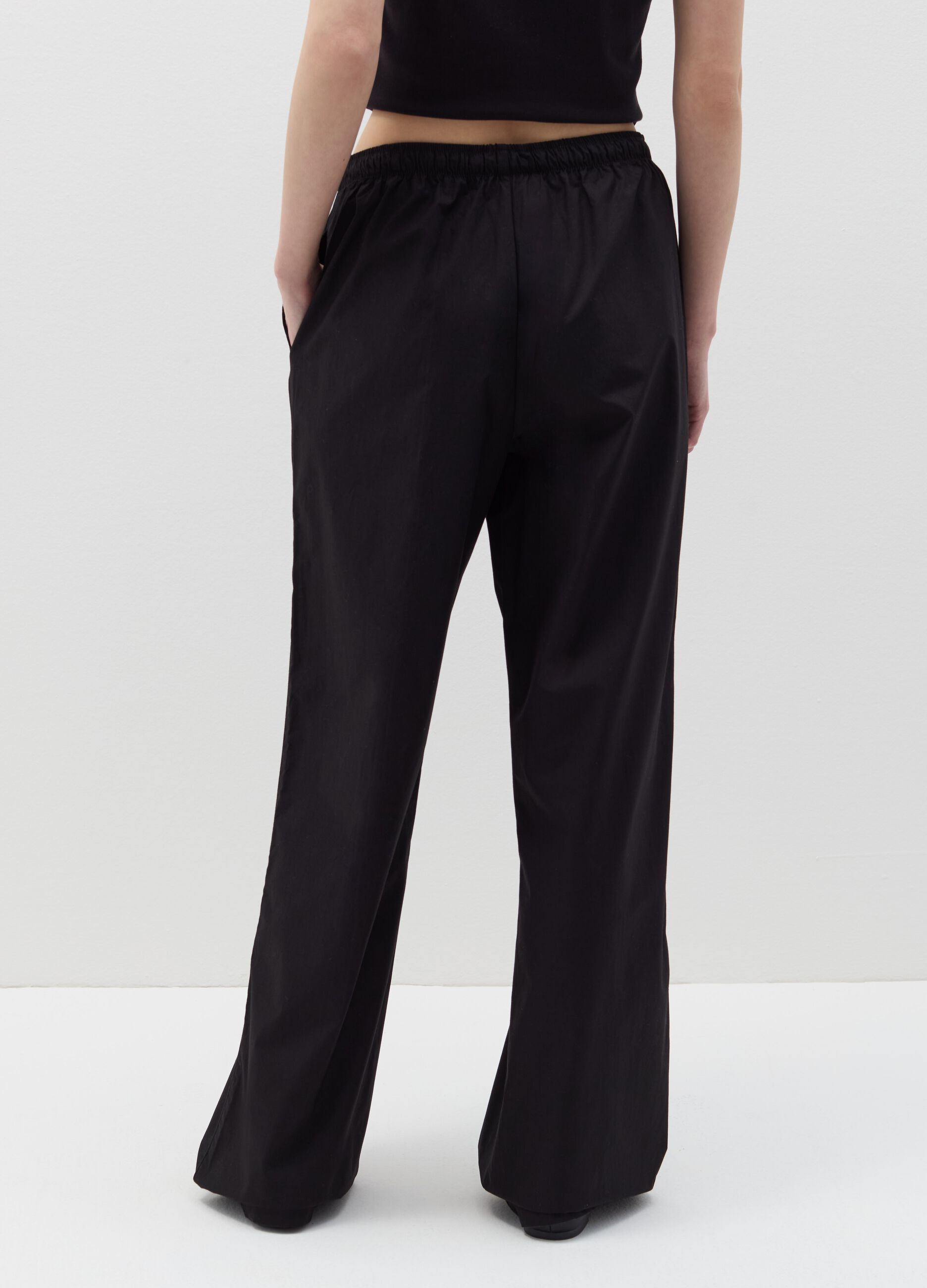 Joggers in popeline con profilo a contrasto