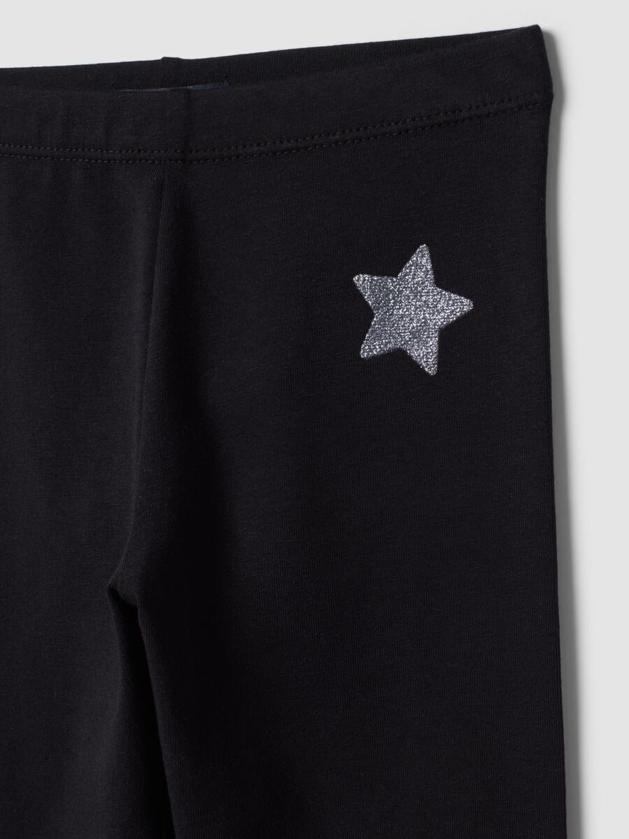 Leggings skinny neri in cotone organico elasticizzato con stella per bambina_2