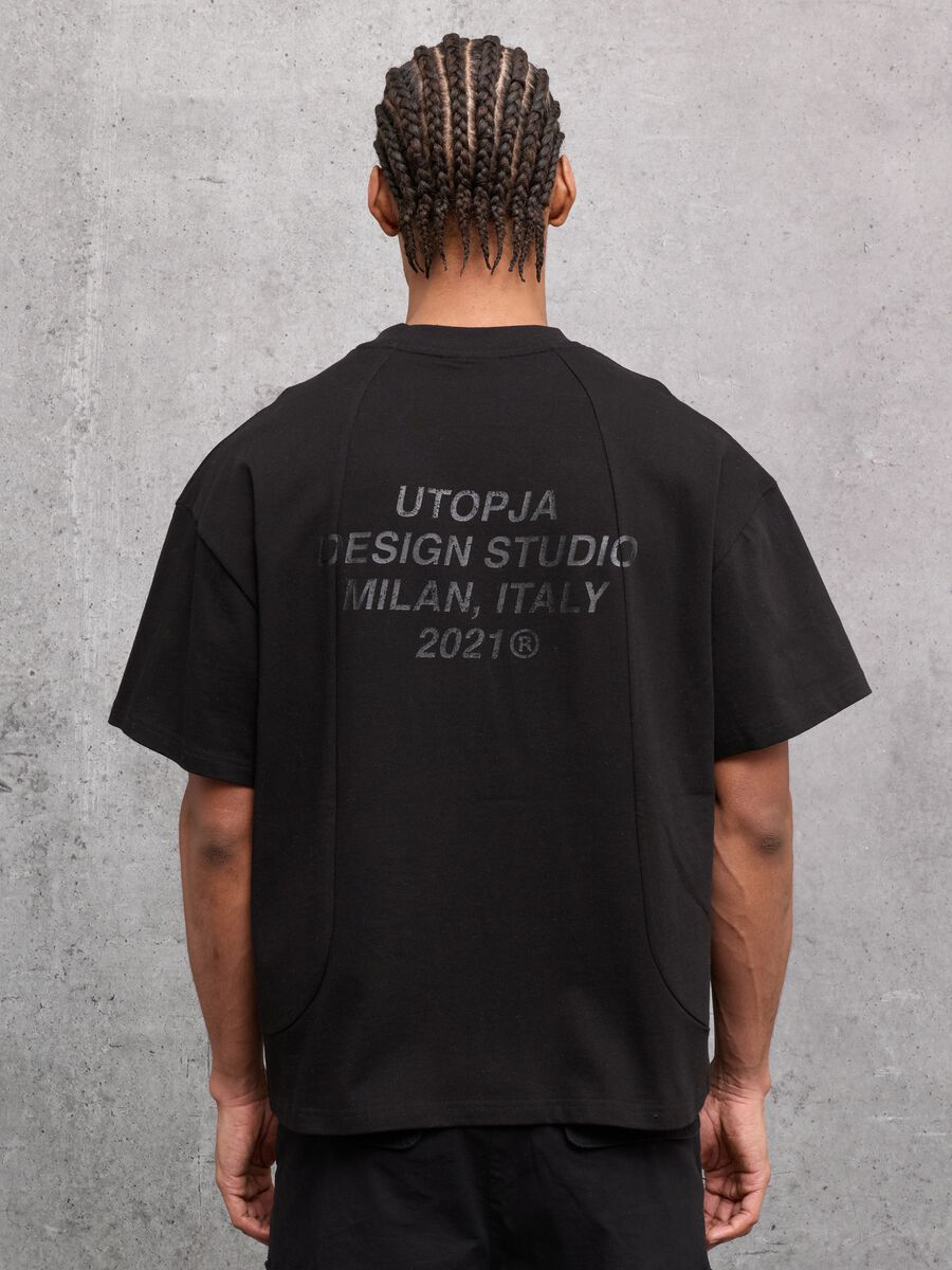 Graphic T-shirt Pocket Black_1