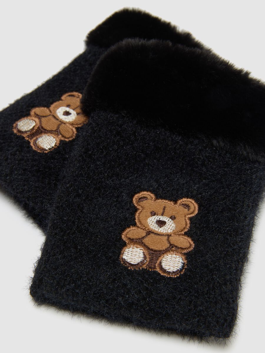 Black gloves with embroidery_2