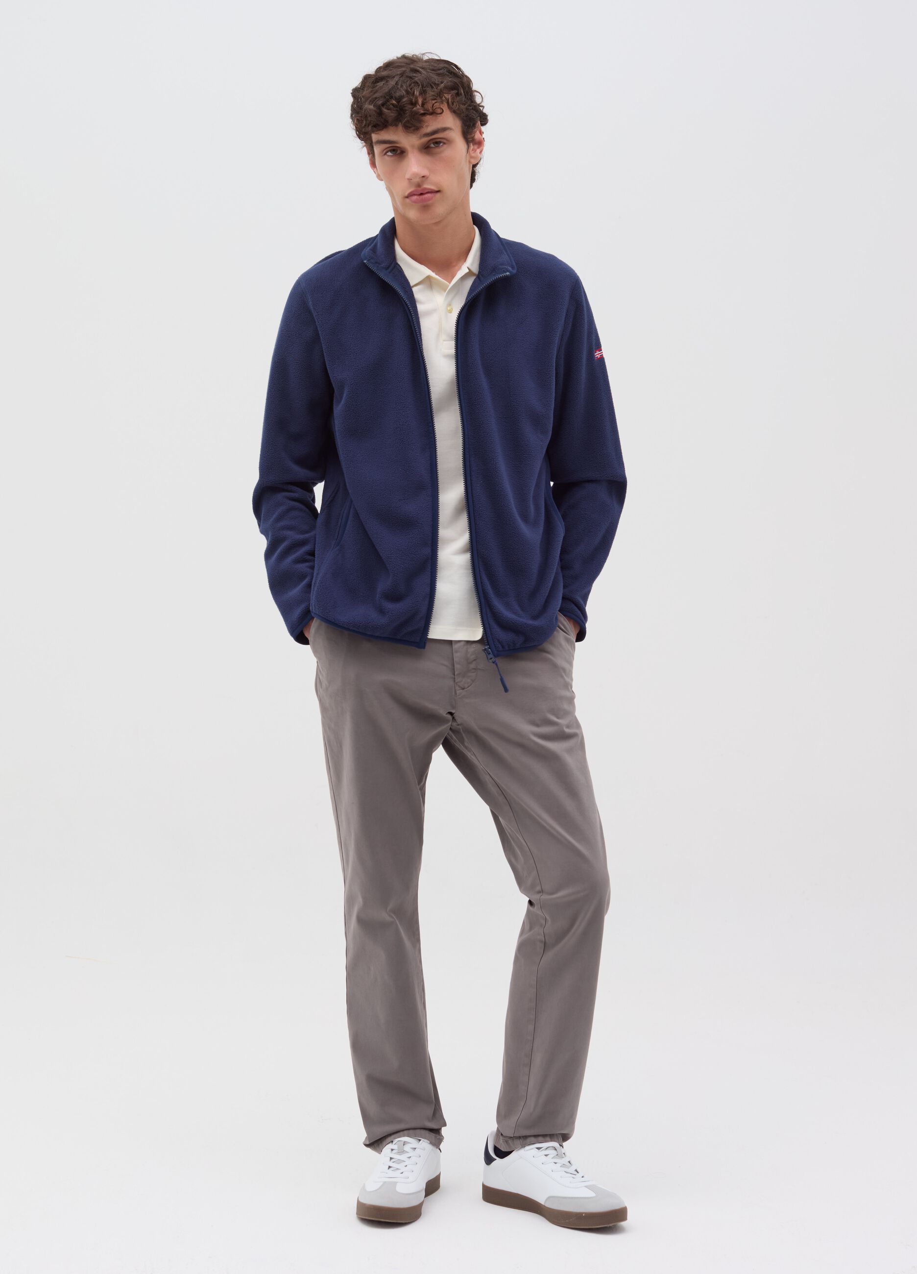 Full-zip sweatshirt in fleece with patch