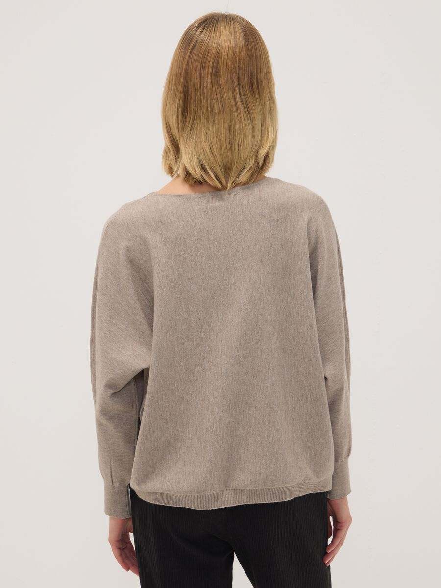 Multicolour viscose-blend jumper with contrast pattern, regular fit_3