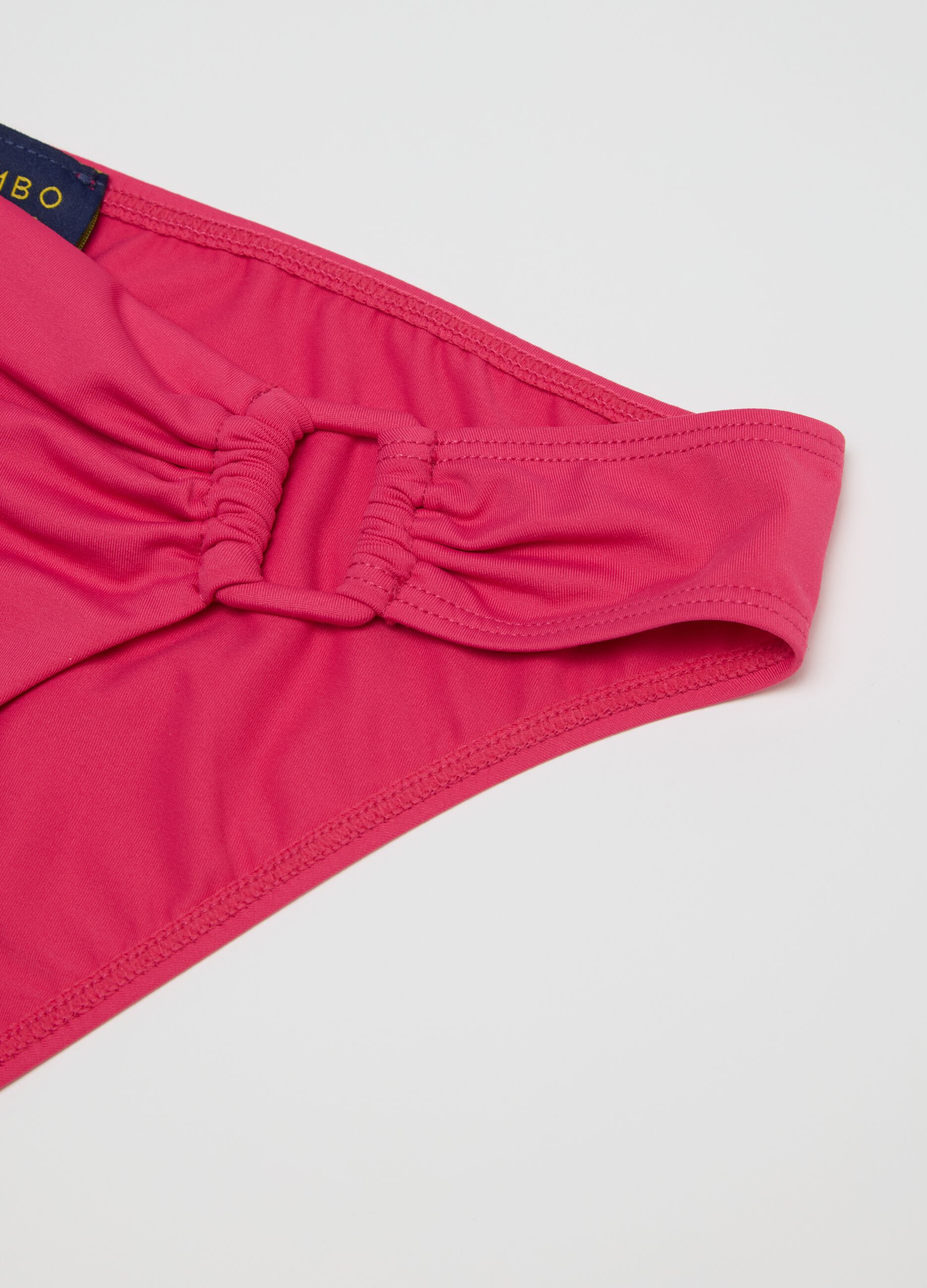 Slip bikini in tessuto elasticizzato rosa con dettaglio fibbia