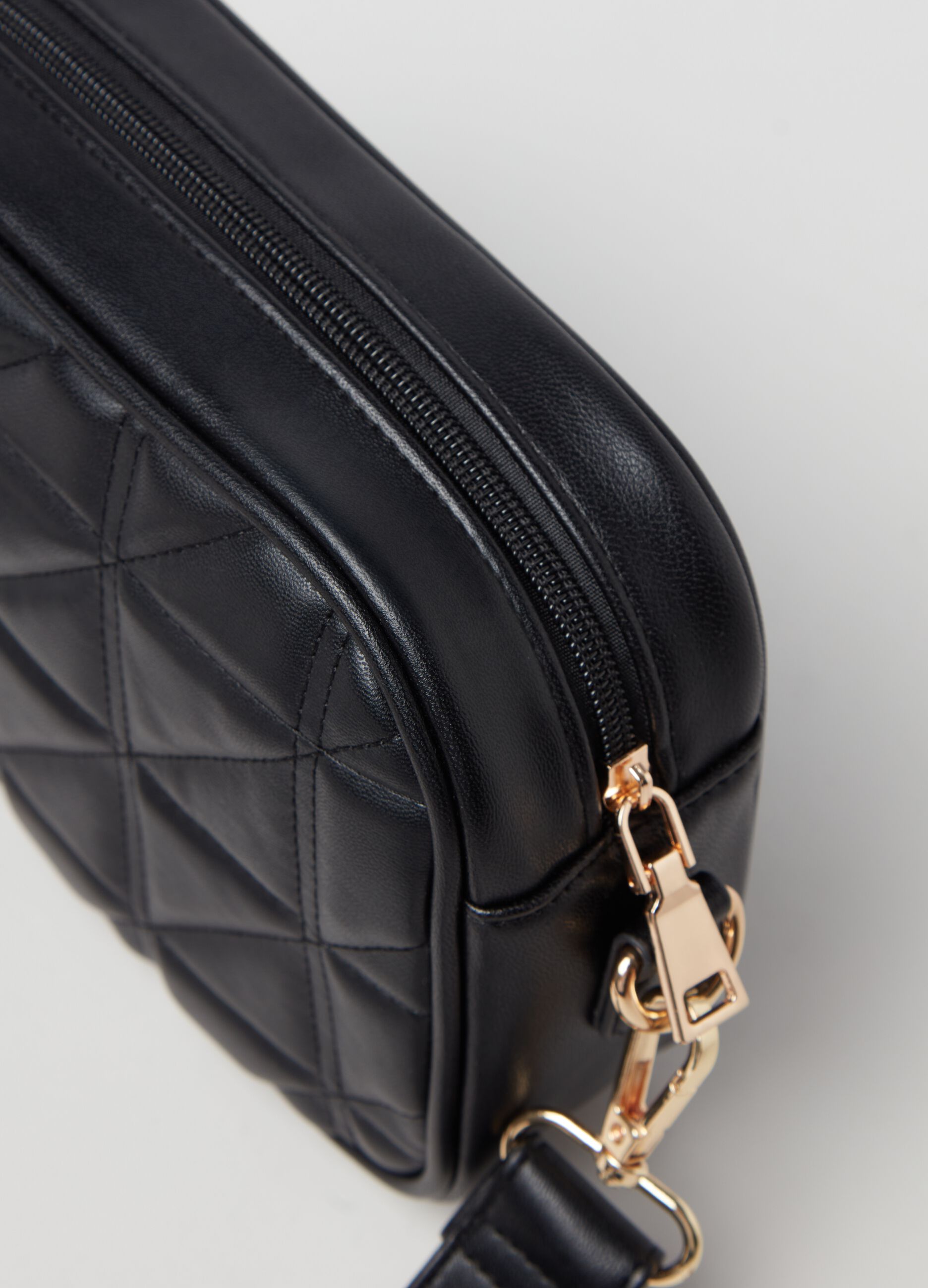 Borsa a tracolla con trama geometrica_2