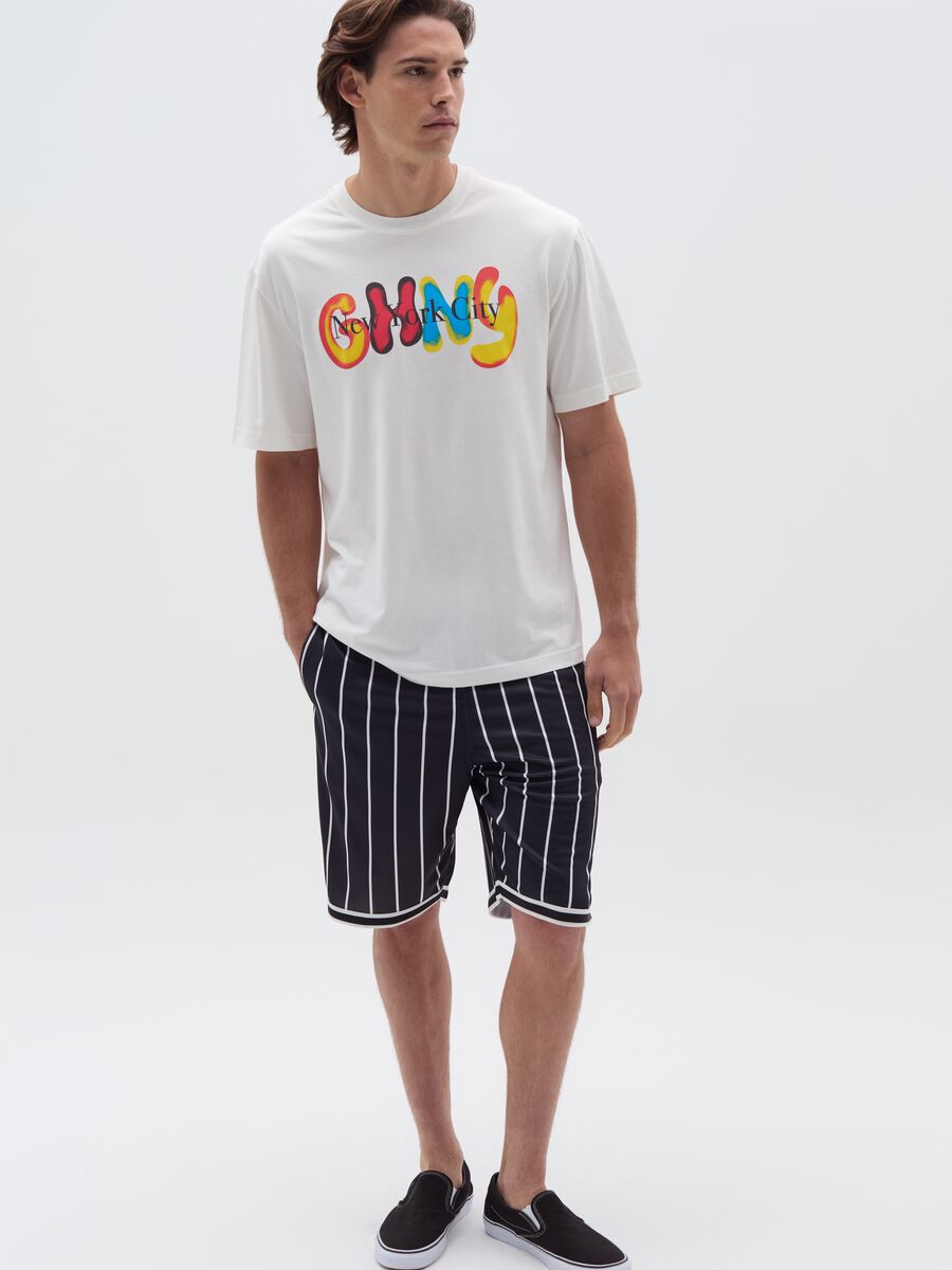 Bermuda joggers with striped edging_0