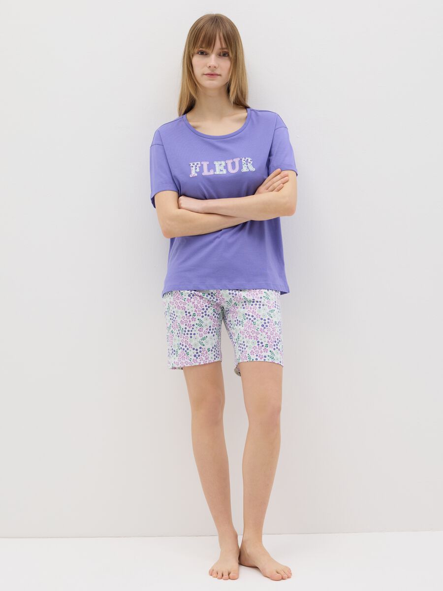 Short pyjama trousers in white cotton with small flowers print_0